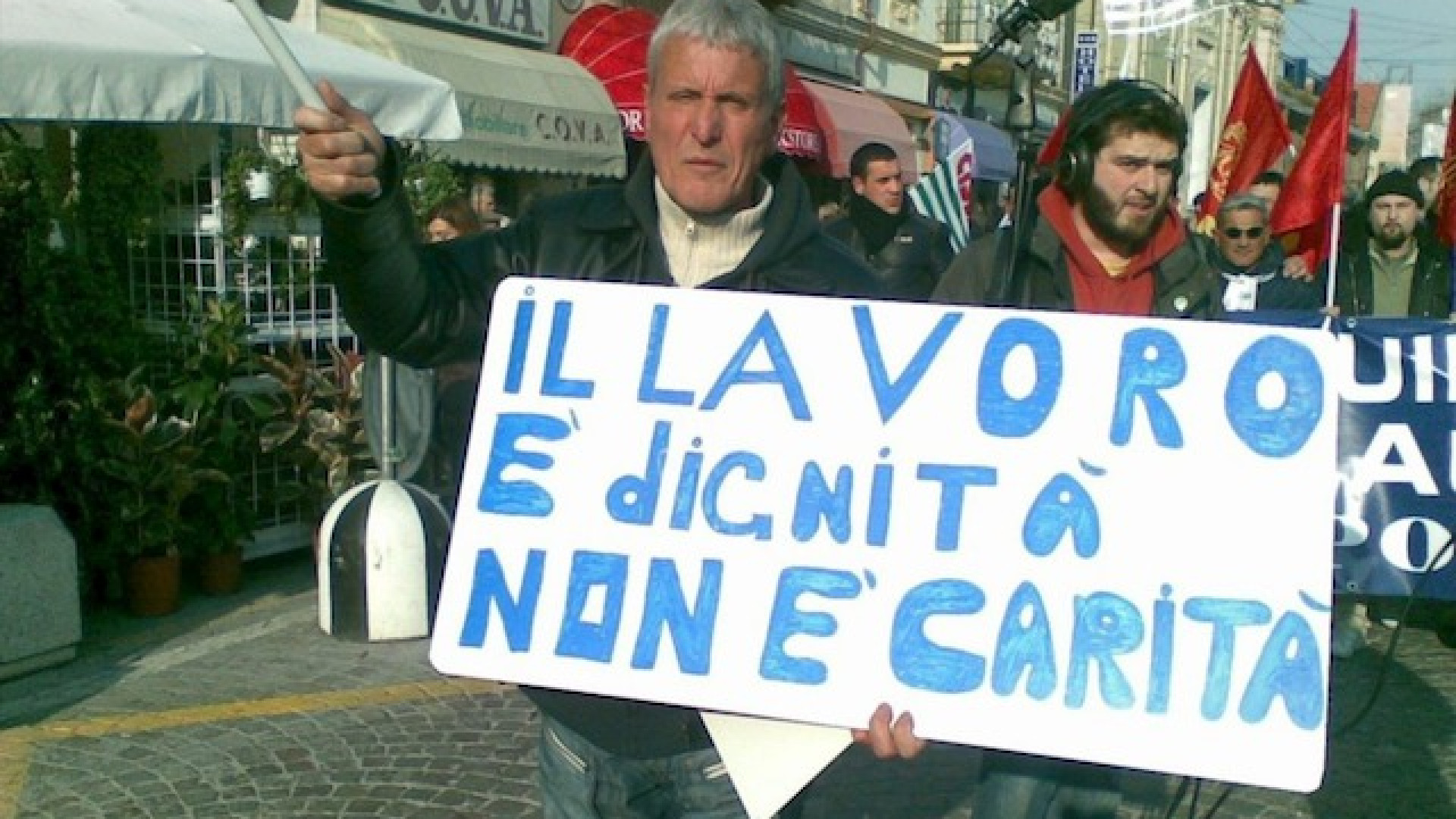 Immagine di Possibile che non si possa far nulla per chi resta senza casa e lavoro?