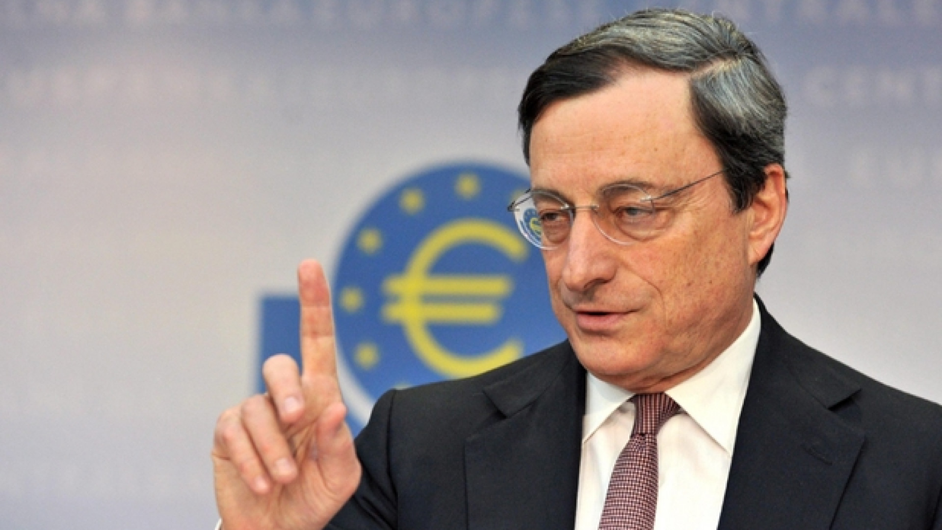 Immagine di Draghi: i giovani vogliono lavoro e non sussidi