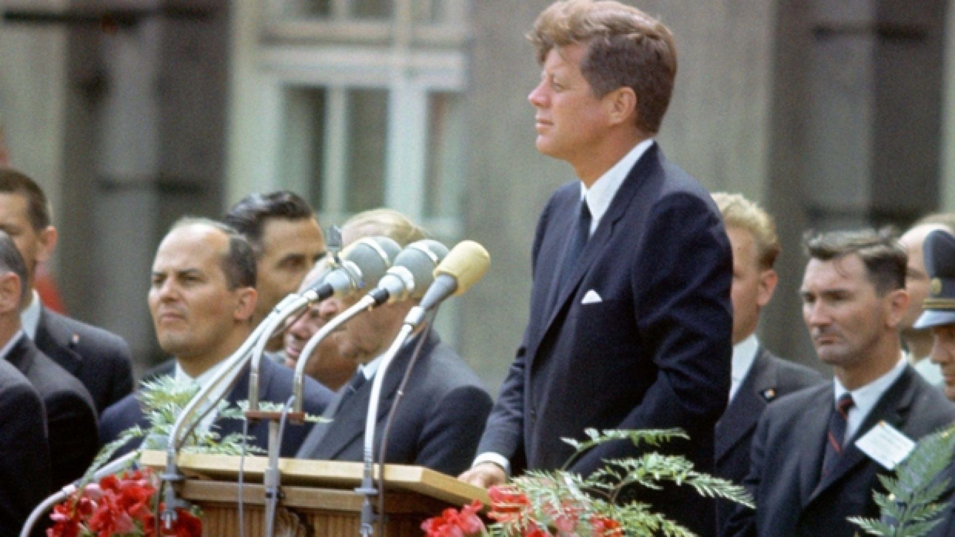 Immagine di Trump pubblica (quasi tutta) la «verità» su Kennedy