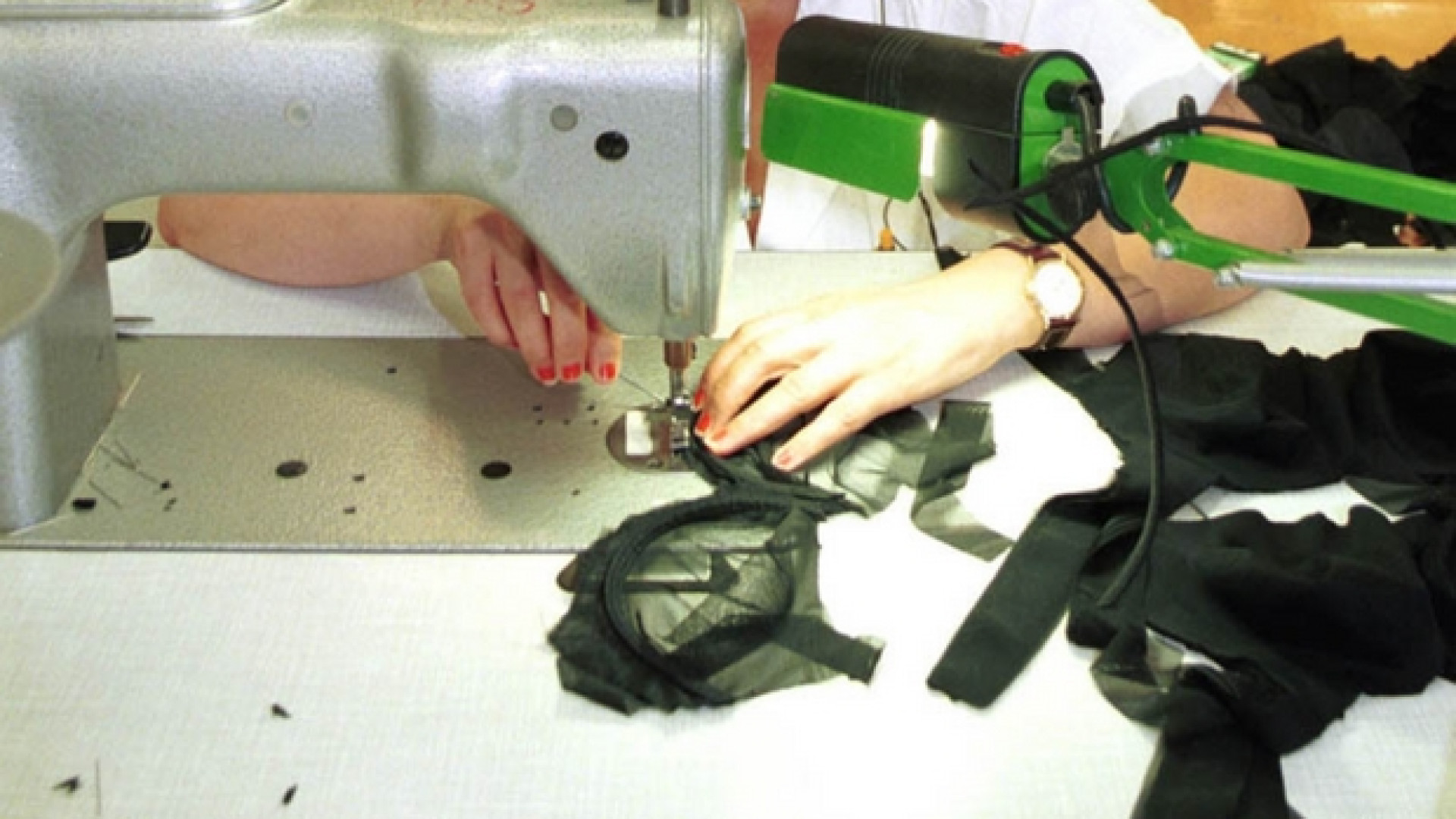 Immagine di La sartoria dove le dipendenti si sono ricucite un futuro d'impresa