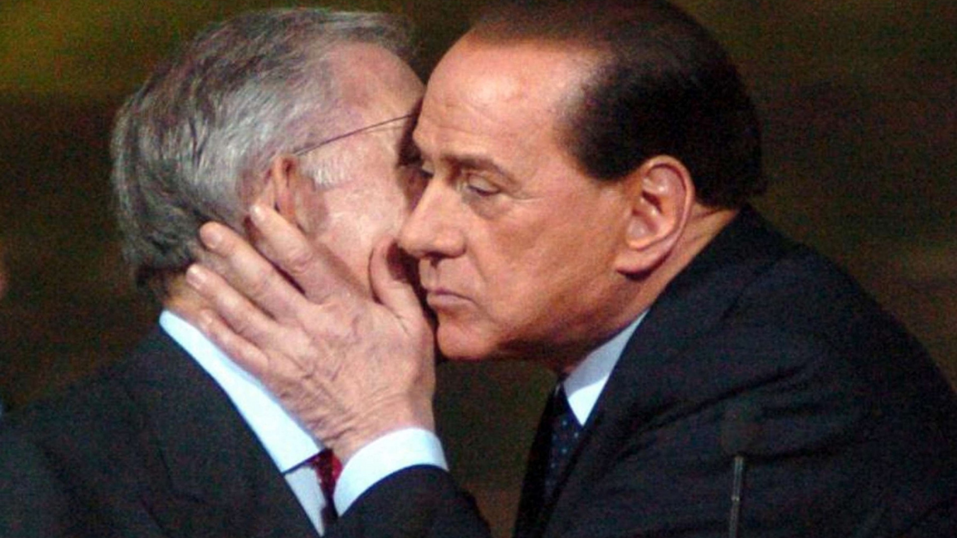 Immagine di Stragi del '93: nuove indagini su Berlusconi e Dell'Utri