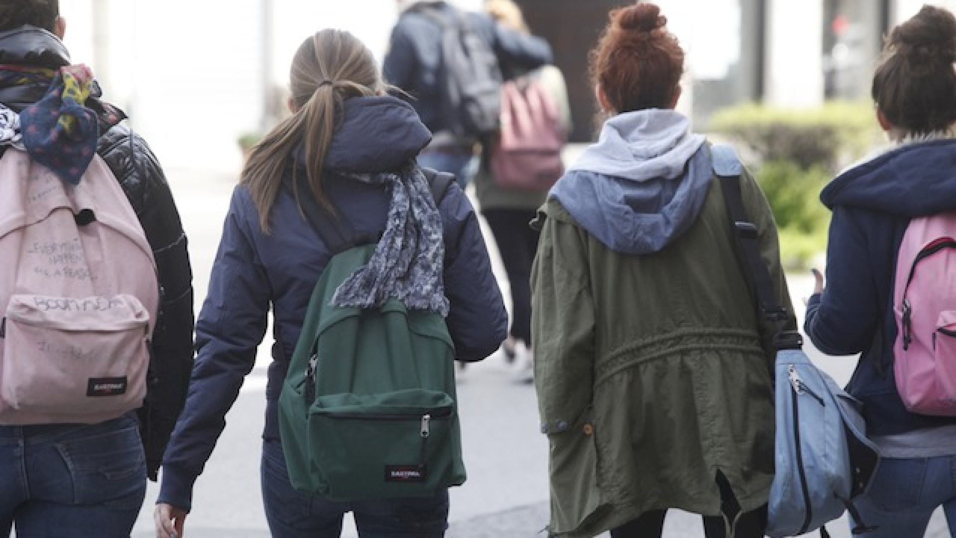 Immagine di Scuola-casa, meglio soli oppure accompagnati?