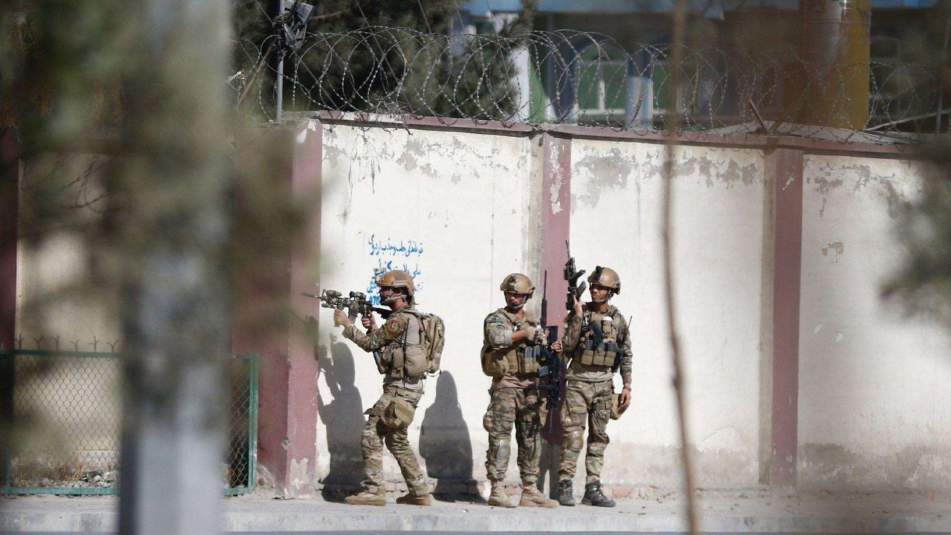 Immagine di Il Daesh attacca una tv a Kabul: almeno 5 morti e 20 feriti