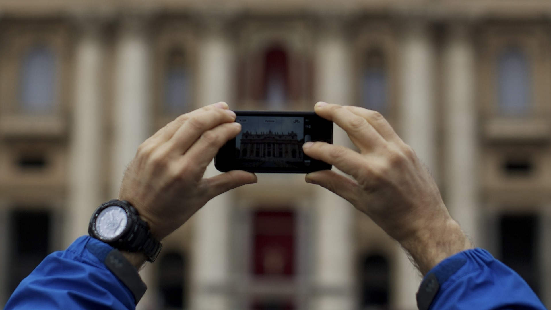 Immagine di I cellulari alla Messa? Ecco perché non basta che siano silenziosi