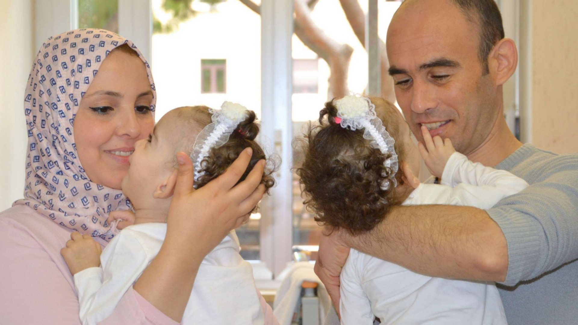 Immagine di Separate 2 gemelle siamesi algerine. «Grazie, papa Francesco»