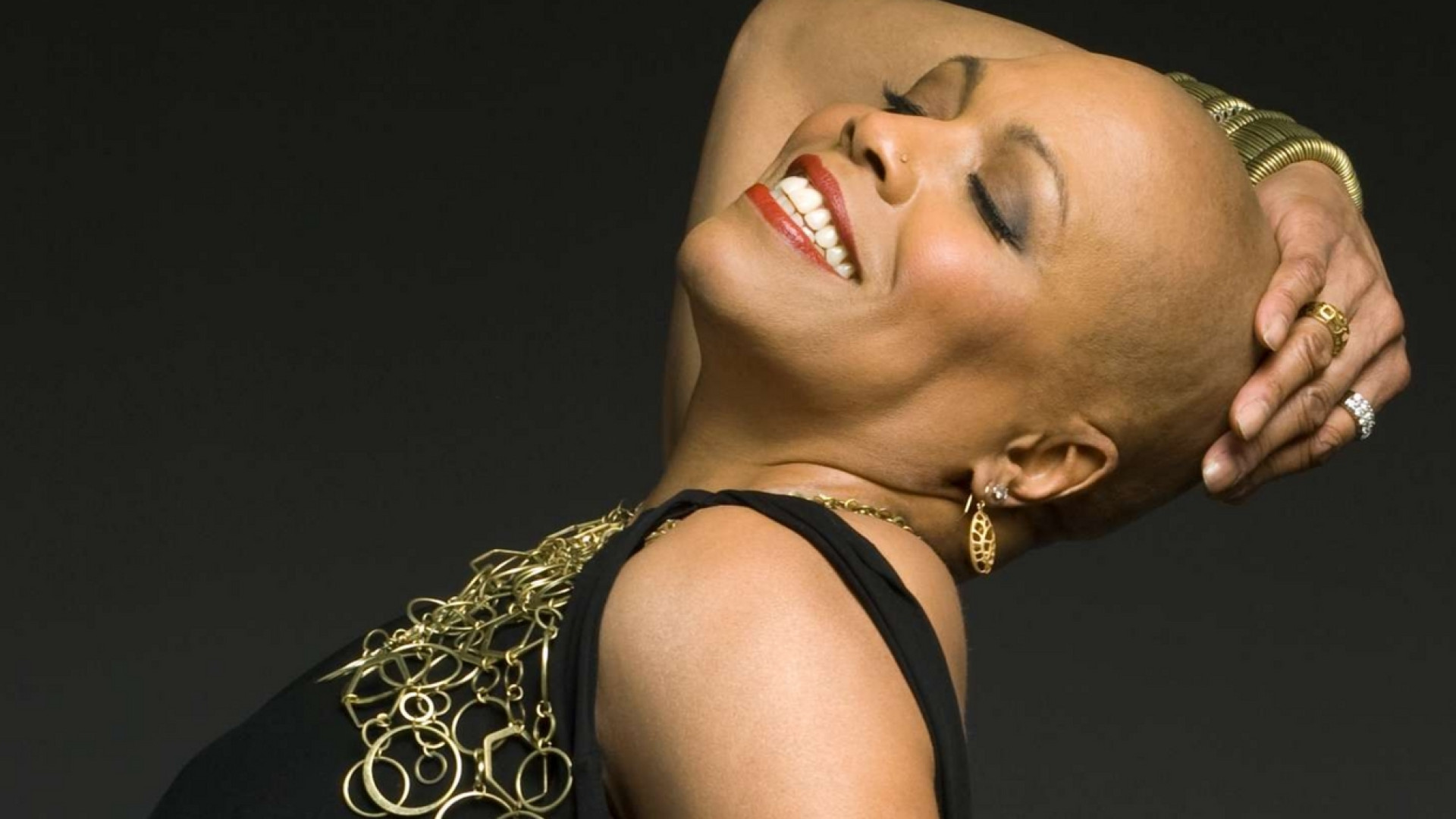 Immagine di Dee Dee Bridgewater: «Canto Elvis e B.B. King con la mia anima jazz»