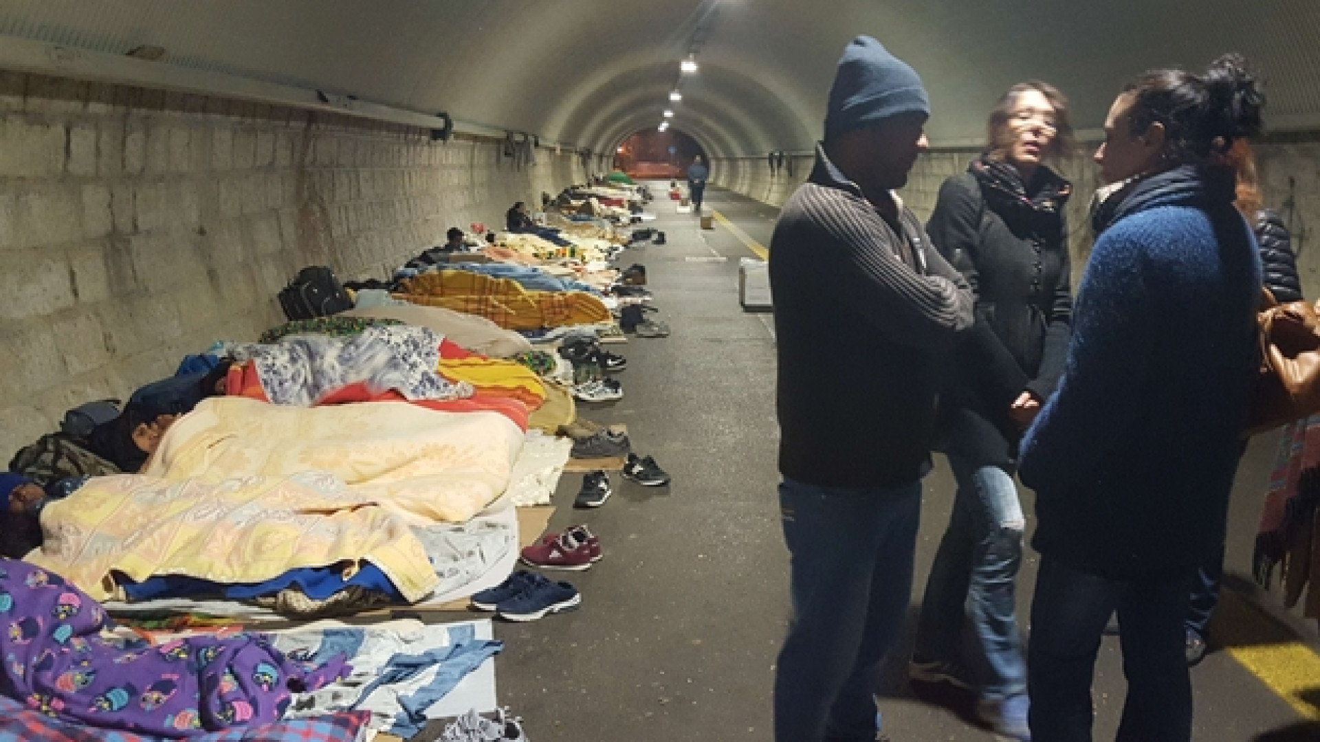 Immagine di Sgombero per i profughi dalla galleria Bombi