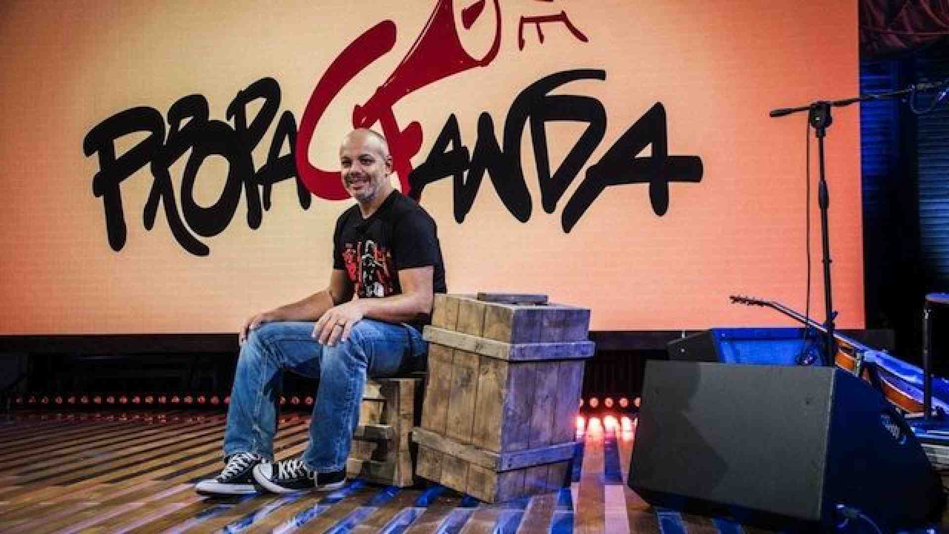 Immagine di La politica alla berlina grazie ai social