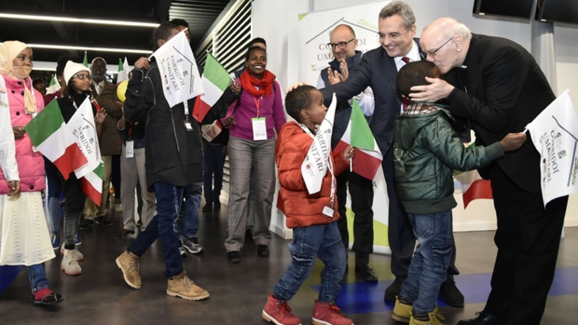 Immagine di Dall'Etiopia all'Italia attraverso i corridoi umanitari: salvi i primi 25 profughi