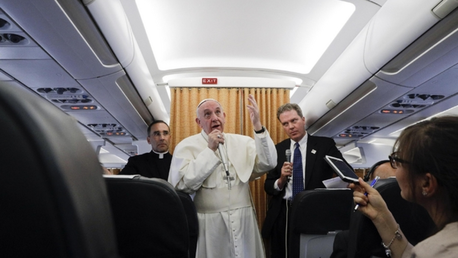 Immagine di Papa Francesco: armi nucleari, siamo al limite del lecito