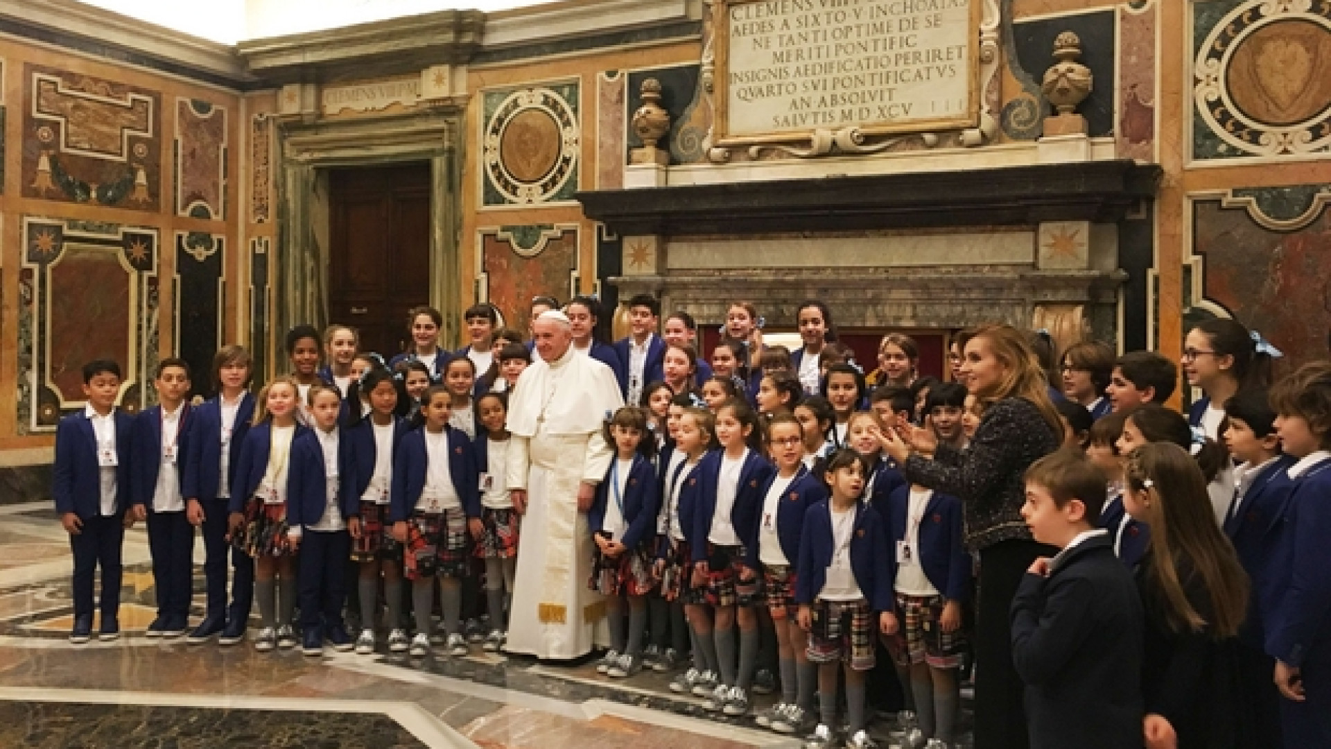 Immagine di Il Papa incontra il Piccolo Coro dell'Antoniano. «Cantate i valori della vita»