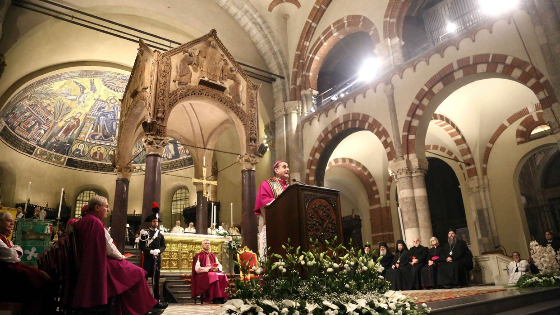 Immagine di Delpini: Milano riscopra l'arte del buon vicinato