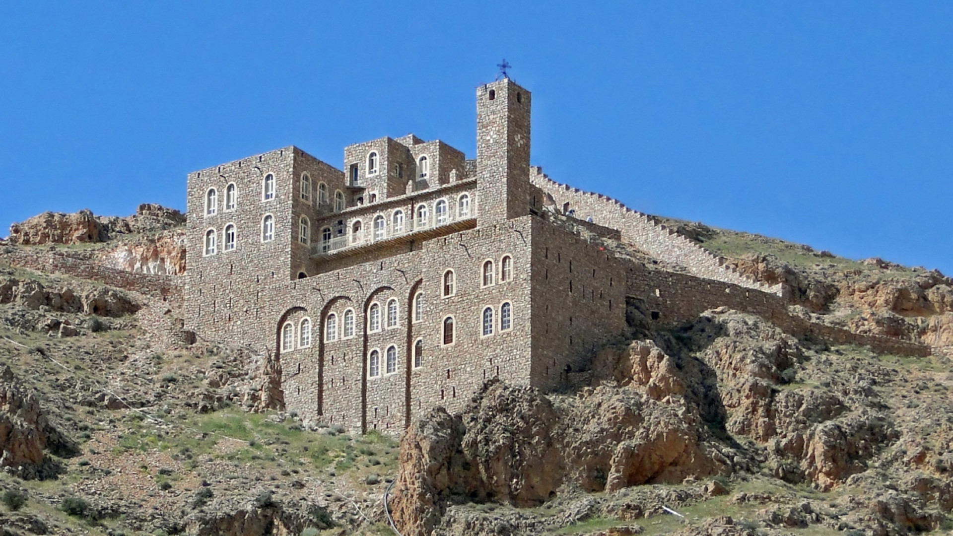 Immagine di Rifiorisce Deir Mar Musa, il monastero di padre Dall'Oglio