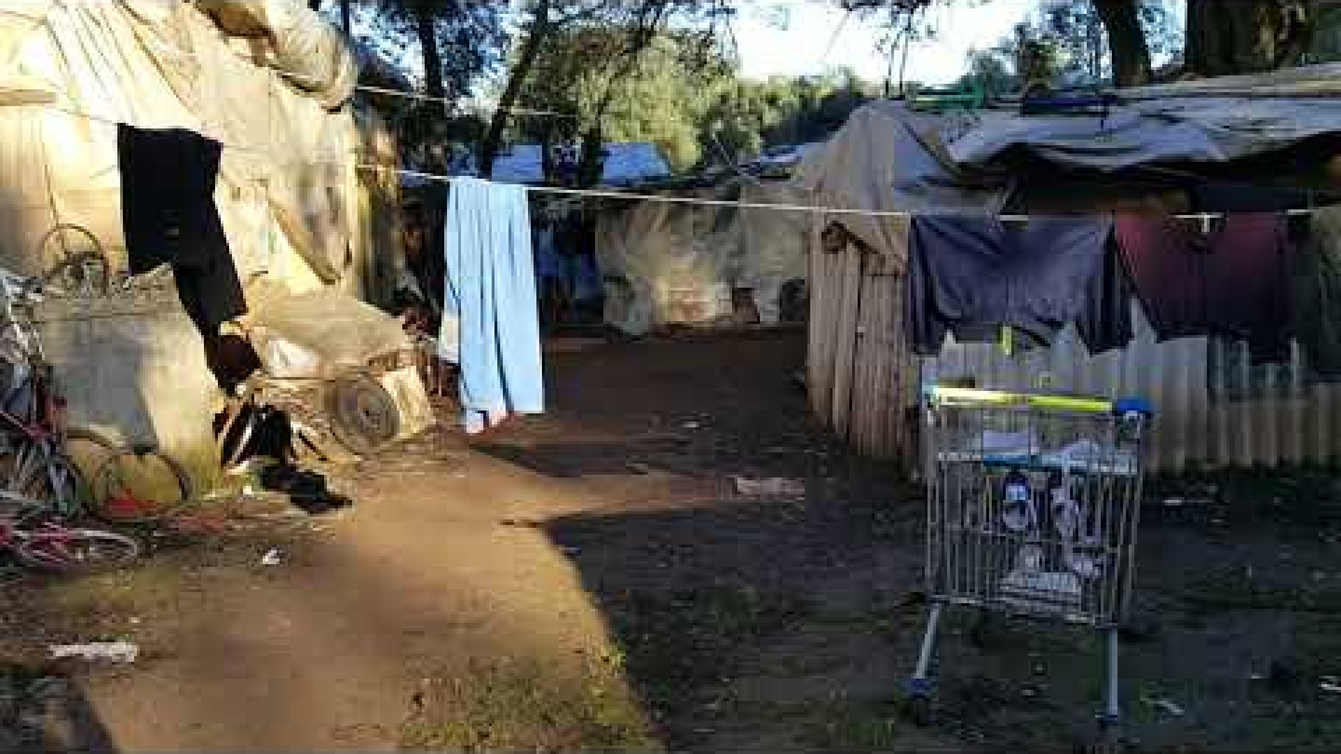 Immagine di A Rosarno la baraccopoli raddoppia. E anche il degrado e lo sfruttamento