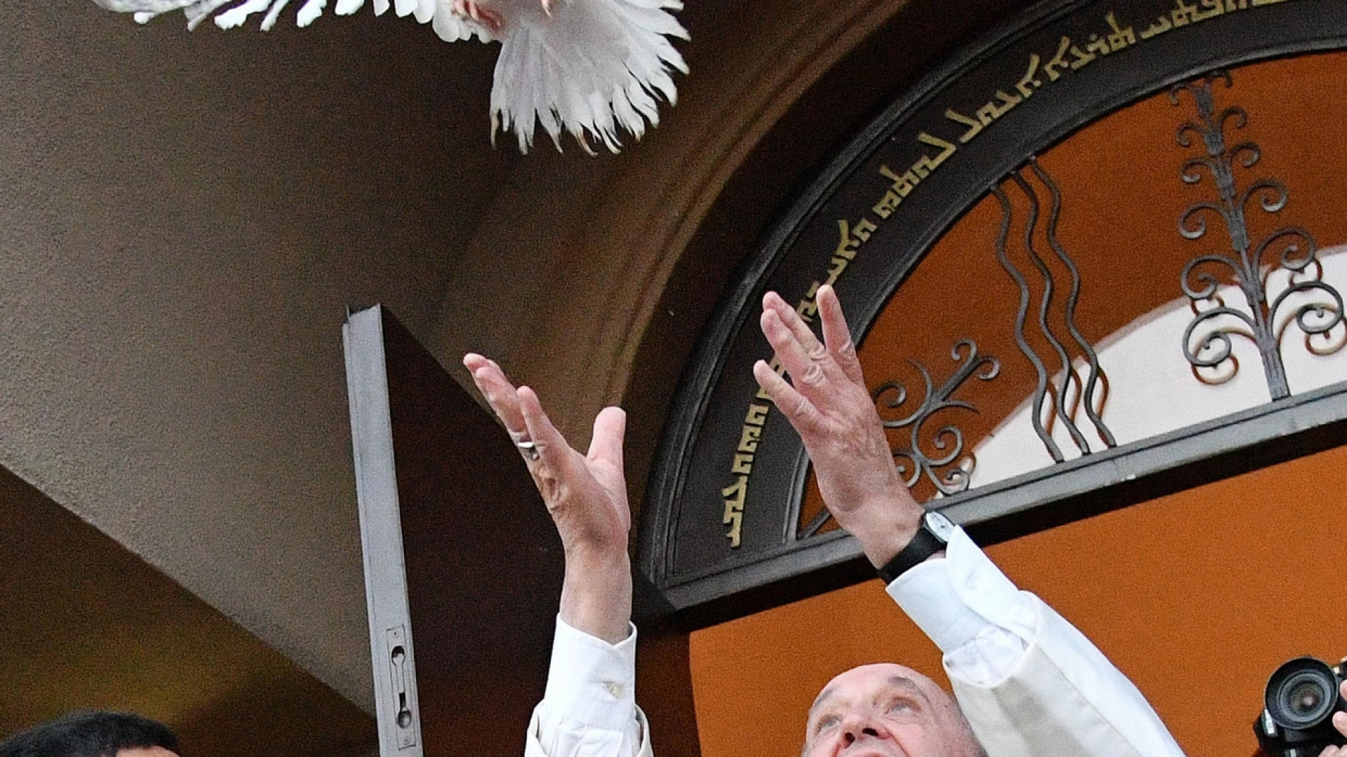 Immagine di Giornata della pace 2018: lo sguardo, le mani e il cantiere