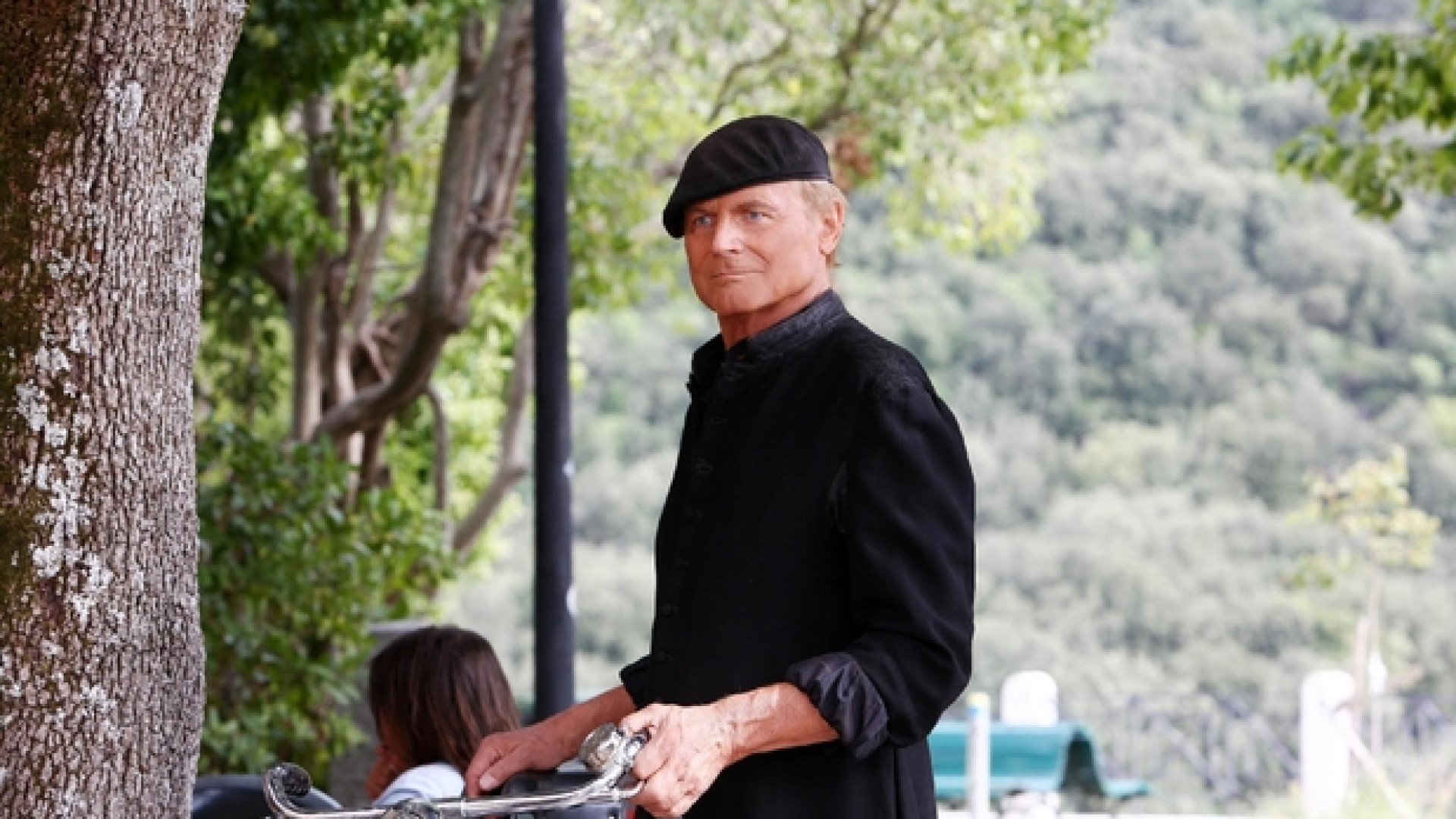 Immagine di Terence Hill: «Torno con Don Matteo, è sempre più parte di me»