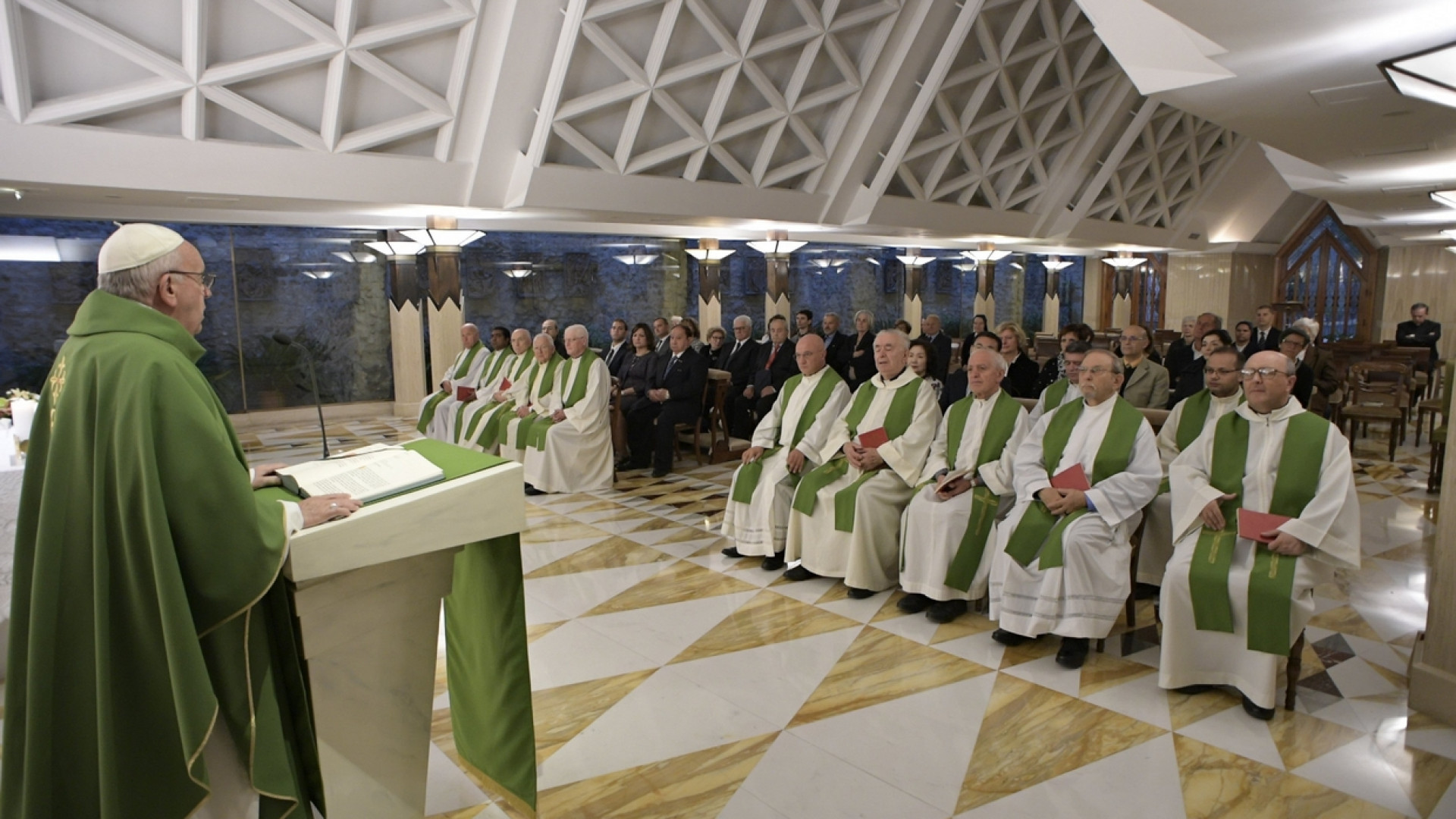 Immagine di Doppia vita per i pastori è ferita nella Chiesa
