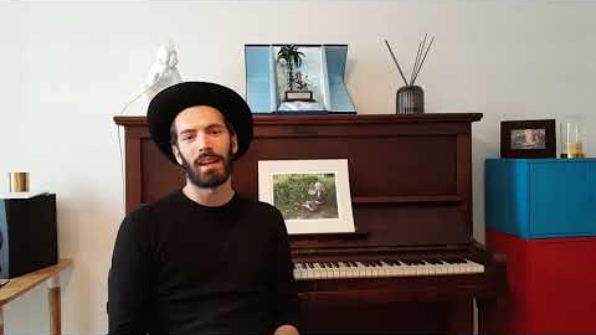 Immagine di Giovanni Caccamo: «Con Eterno canto l'amore che dura per sempre»