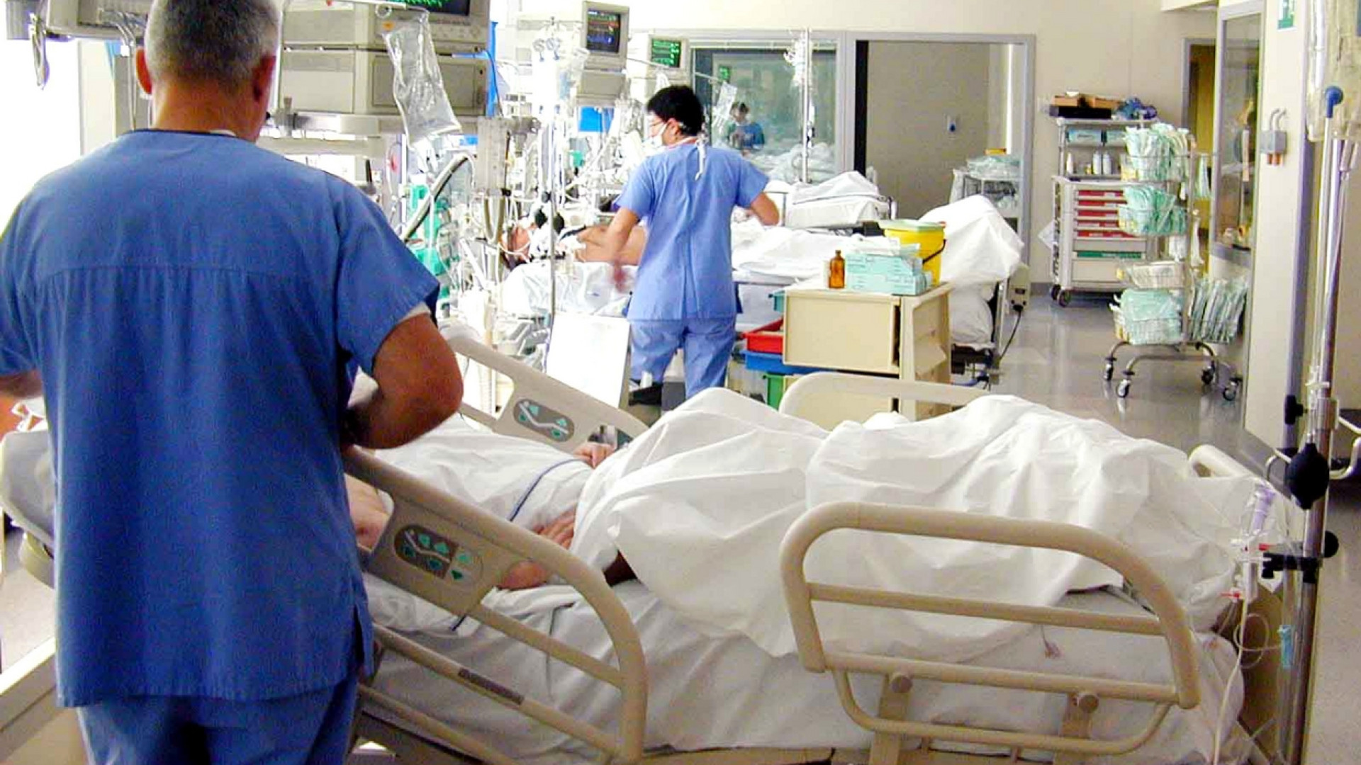 Immagine di Per una bioetica clinica al «letto del paziente»