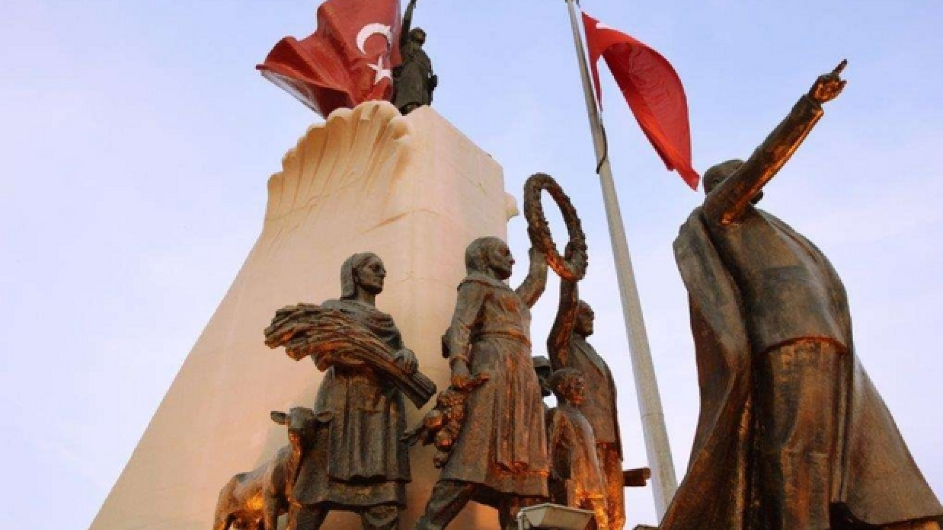 Immagine di Da questi porti salpa la Turchia dai due volti
