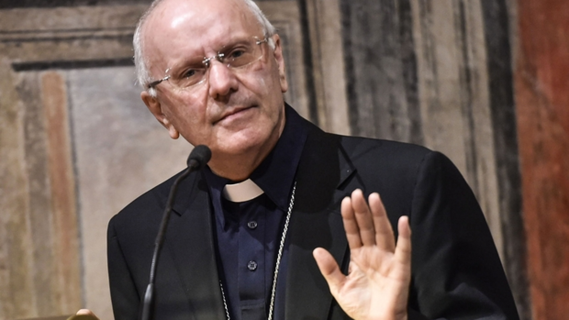 Immagine di Firmato protocollo in difesa di minori e donne con Cei e Libera