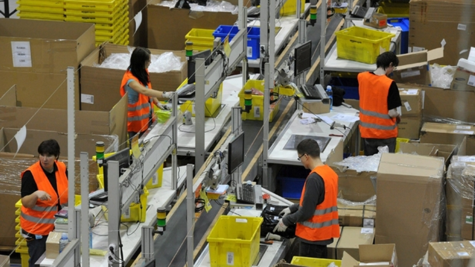 Immagine di Con il braccialetto il lavoro perde dignità