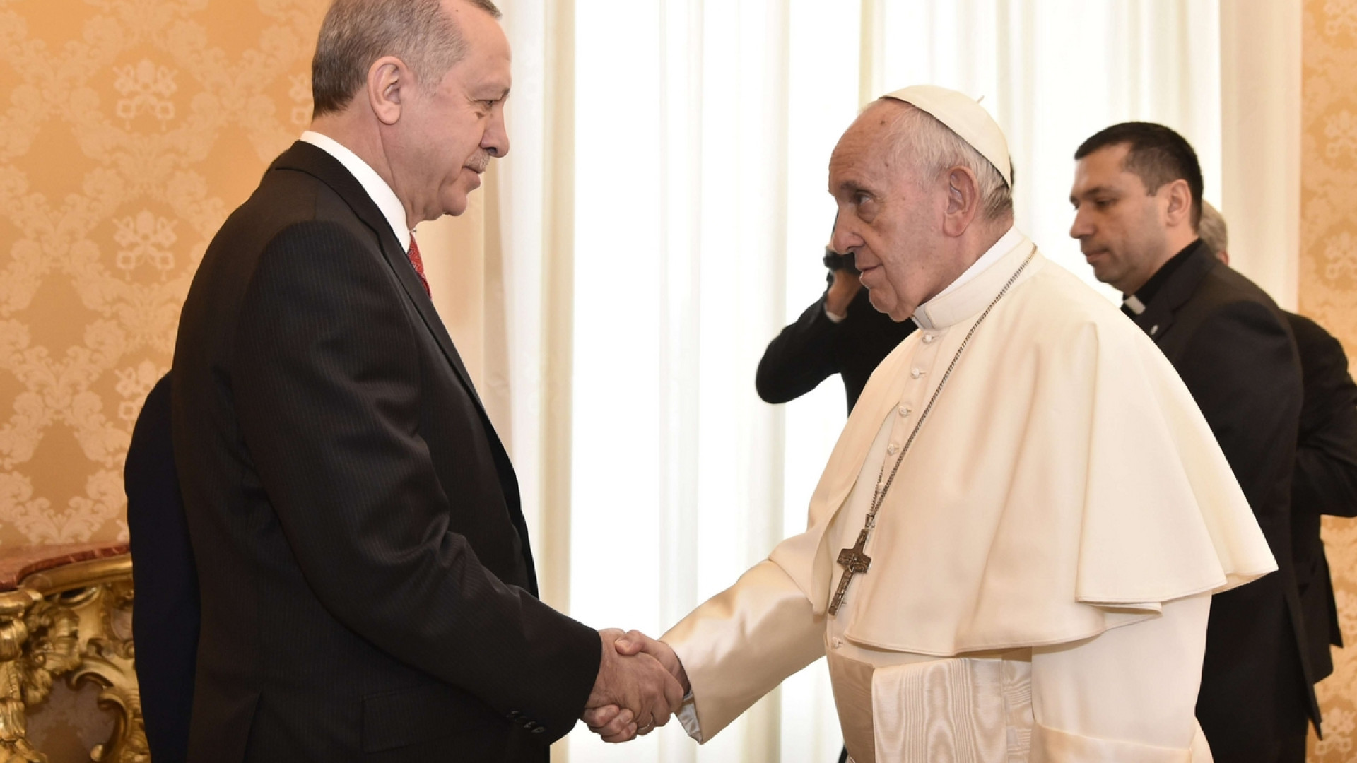 Immagine di Il Papa riceve Erdogan. Si è parlato di profughi e Medio Oriente