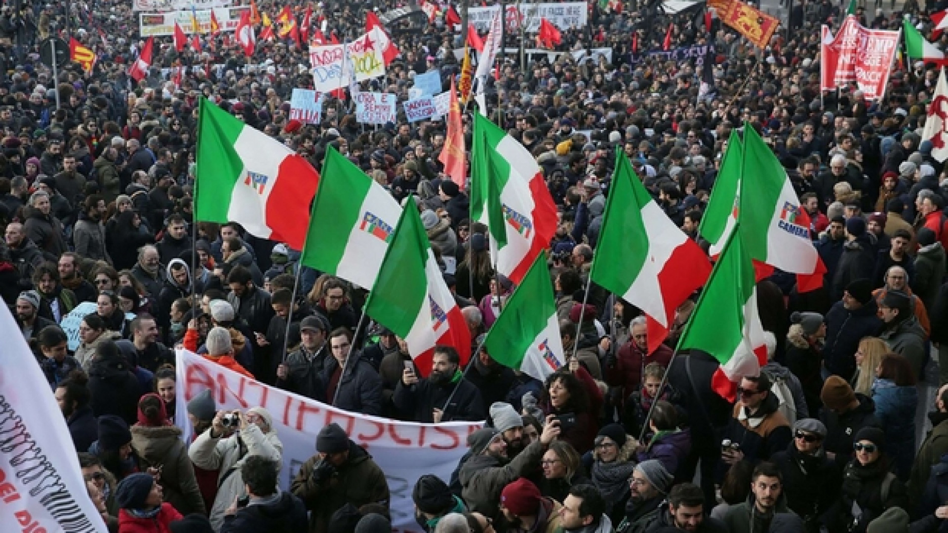 Immagine di In 30mila in marcia per dire no al razzismo