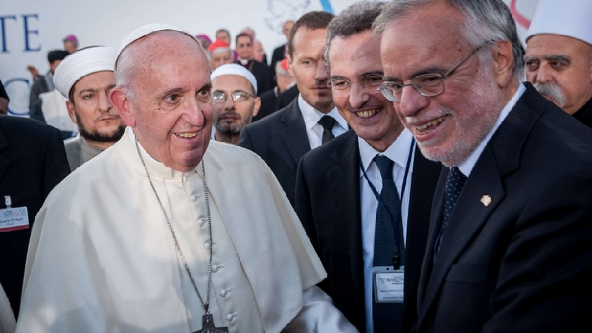 Immagine di Cinquant'anni di Sant'Egidio fra preghiera, poveri e pace
