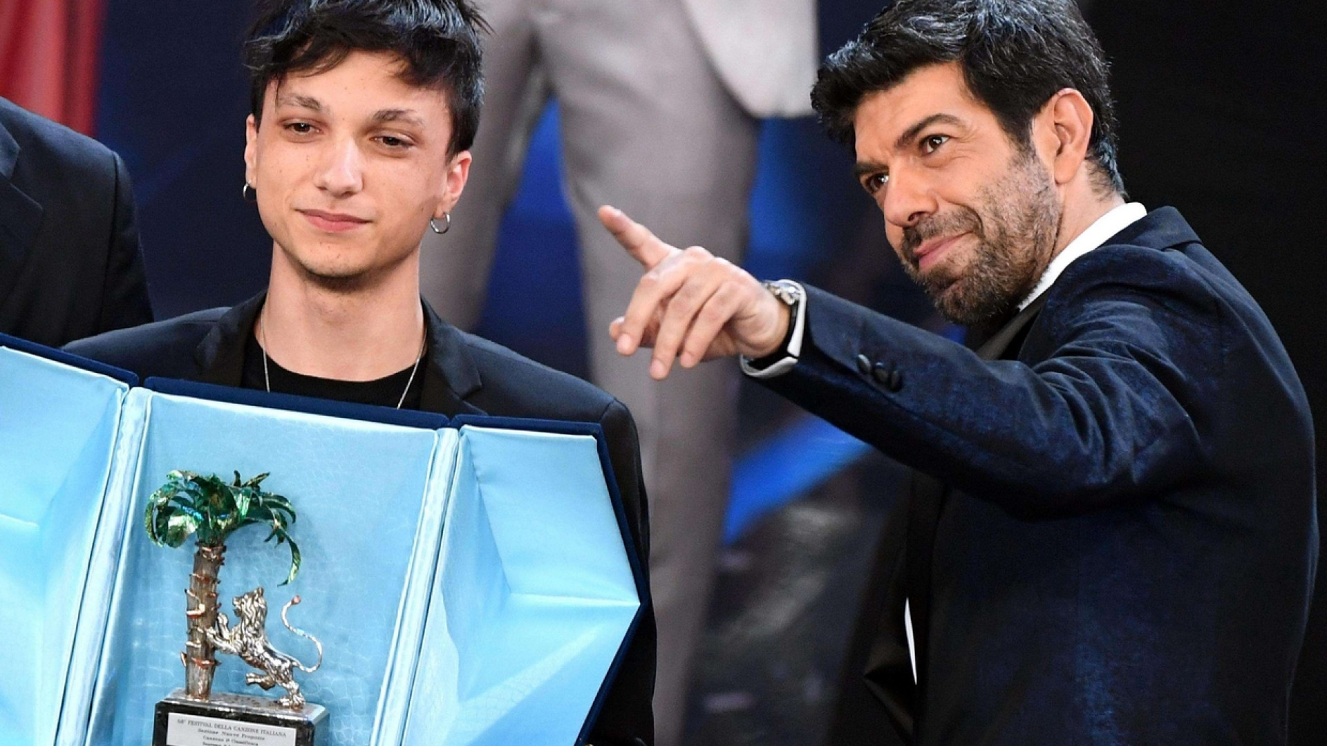 Immagine di Il vincitore delle Nuove Proposte è Ultimo