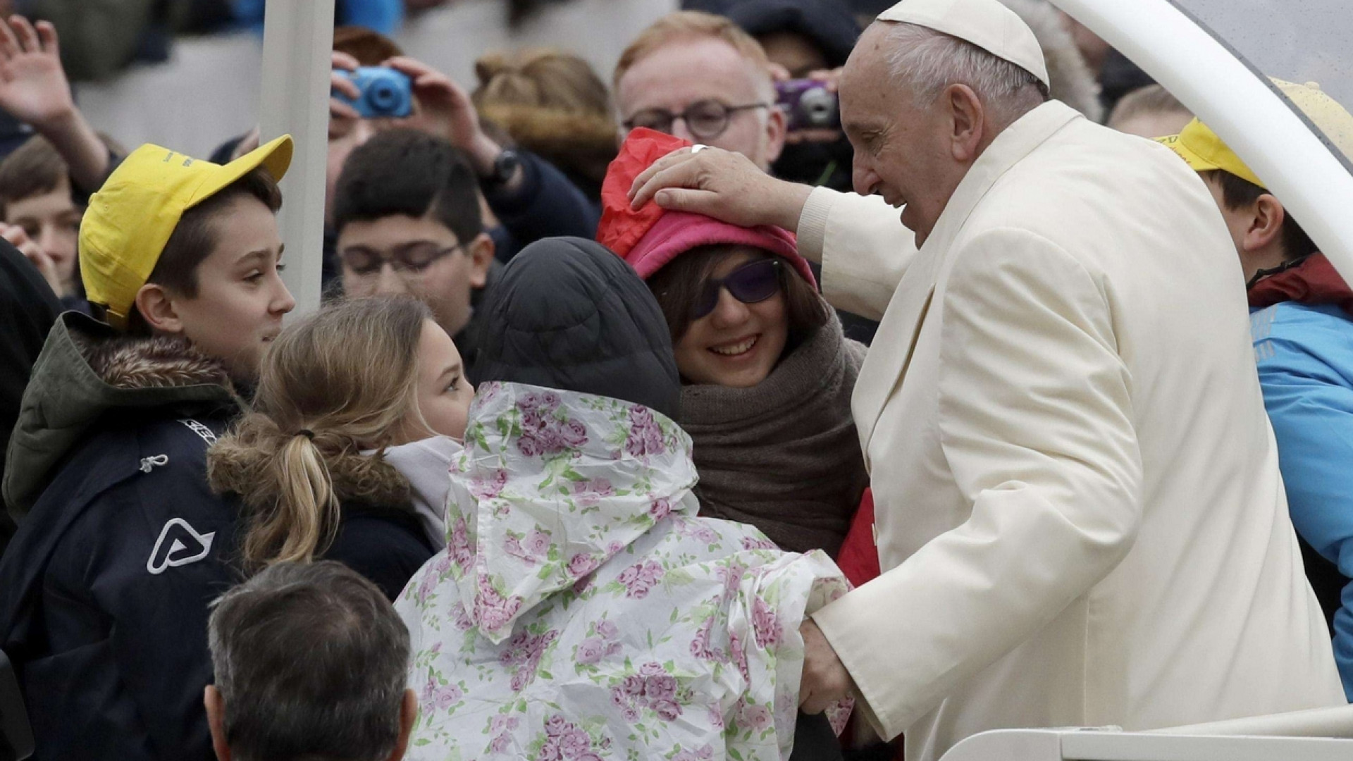 Immagine di Il Papa: dopo l'omelia serve un tempo di silenzio