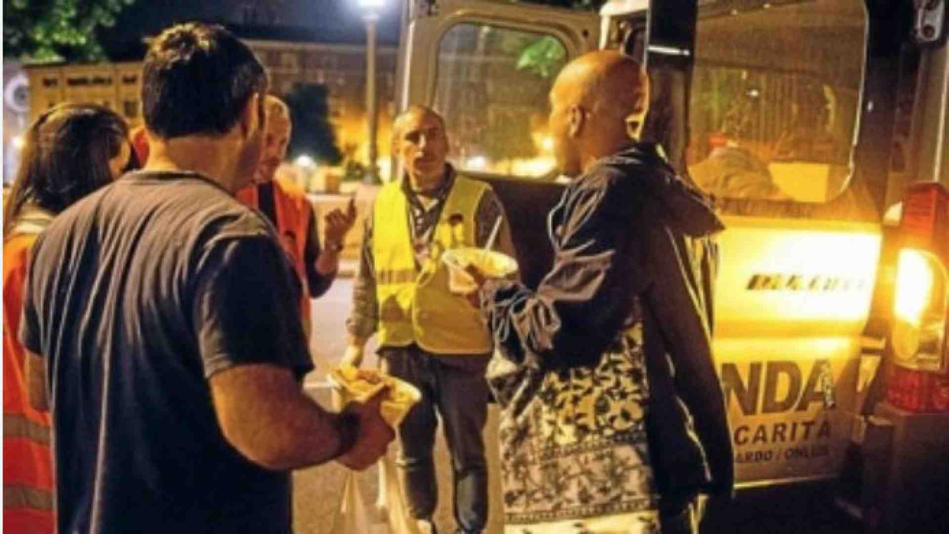 Immagine di Donati 350 pasti ai senzatetto del Buon Samaritano