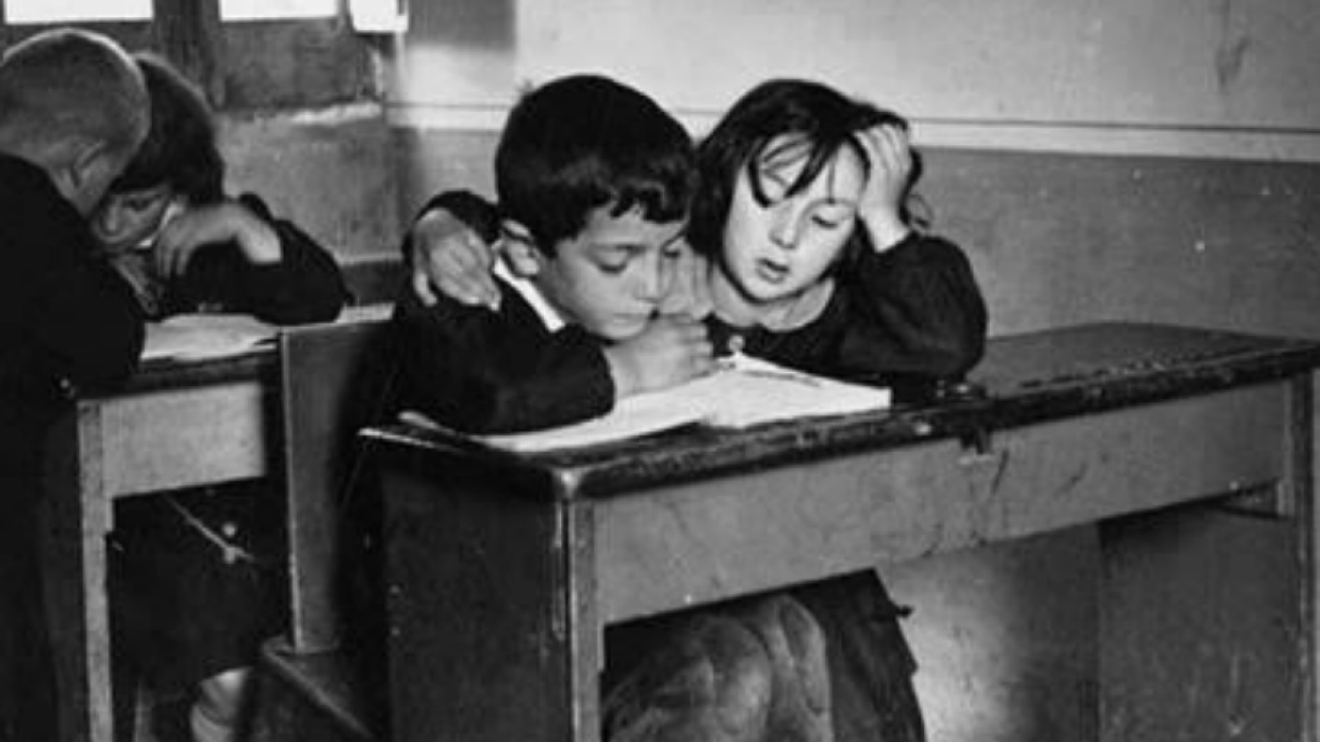 Immagine di Terra di poeti e... strafalcioni Tra “pultroppo” e “un’altro”, gli errori che rovinano l'italiano