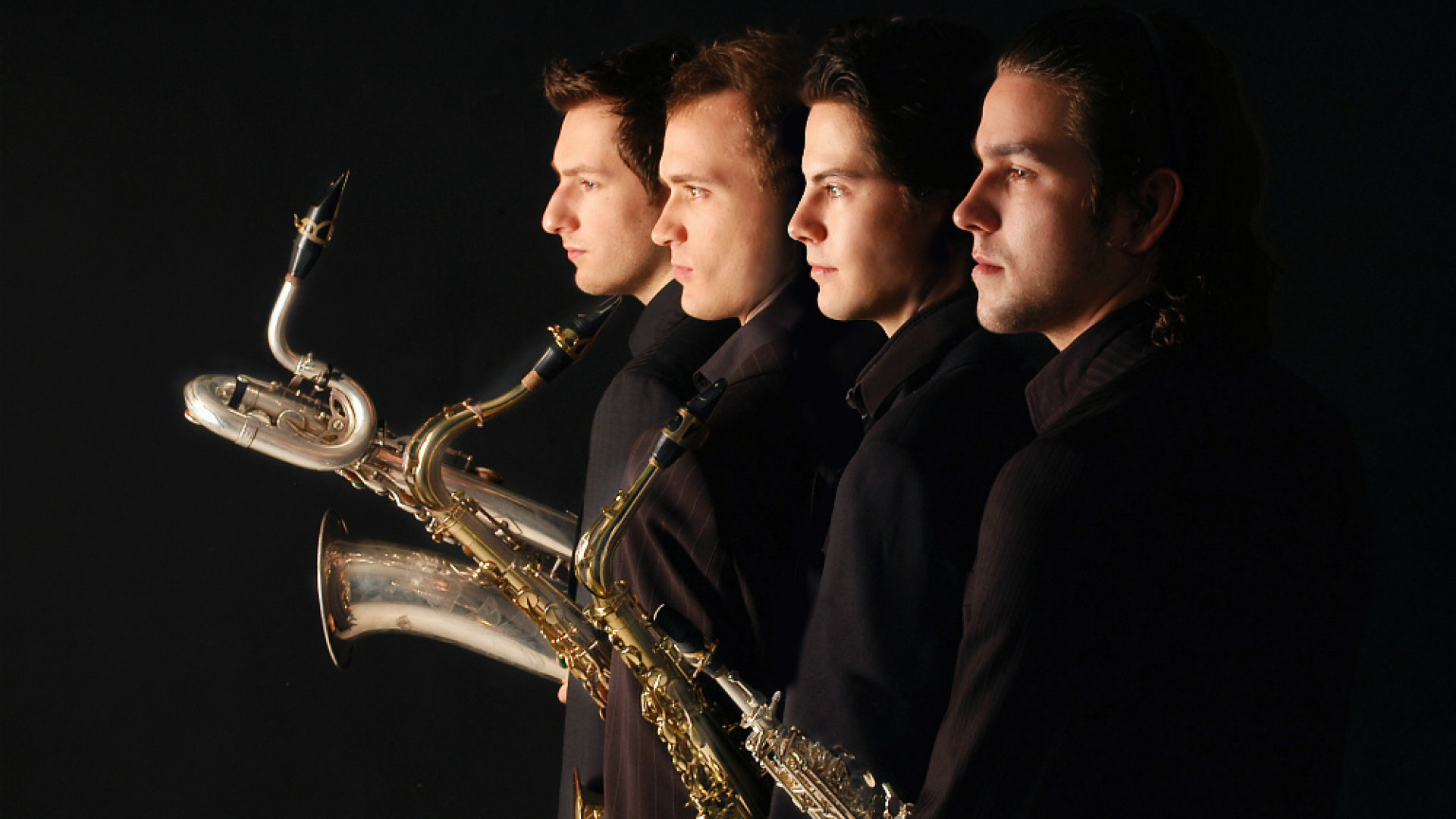Immagine di I Fab Four con il sax Viaggio “pop” da Bach a Piazzolla con il Signum Quartet