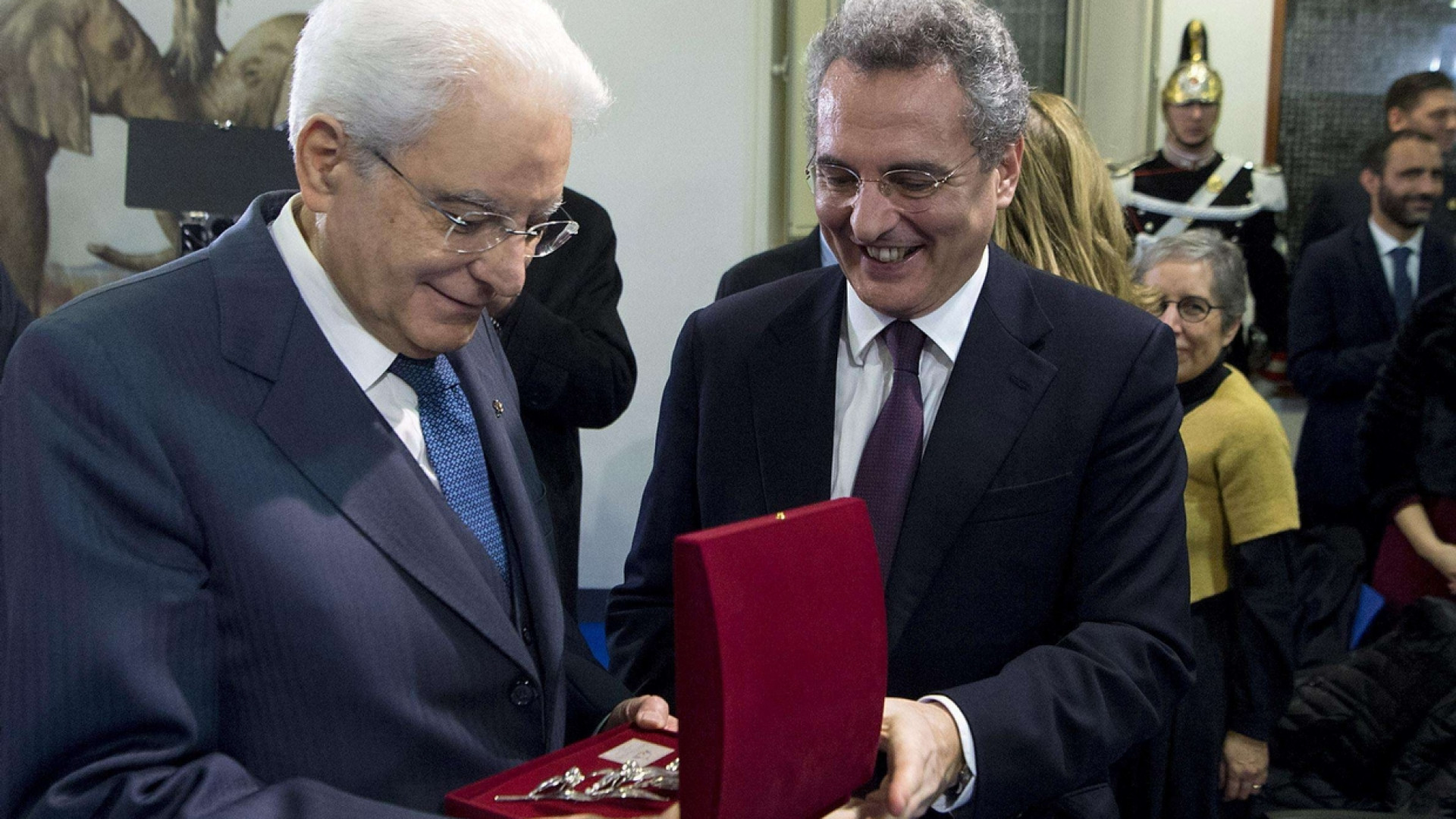 Immagine di Mattarella in visita a Sant'Egidio: dobbiamo sentirci più comunità