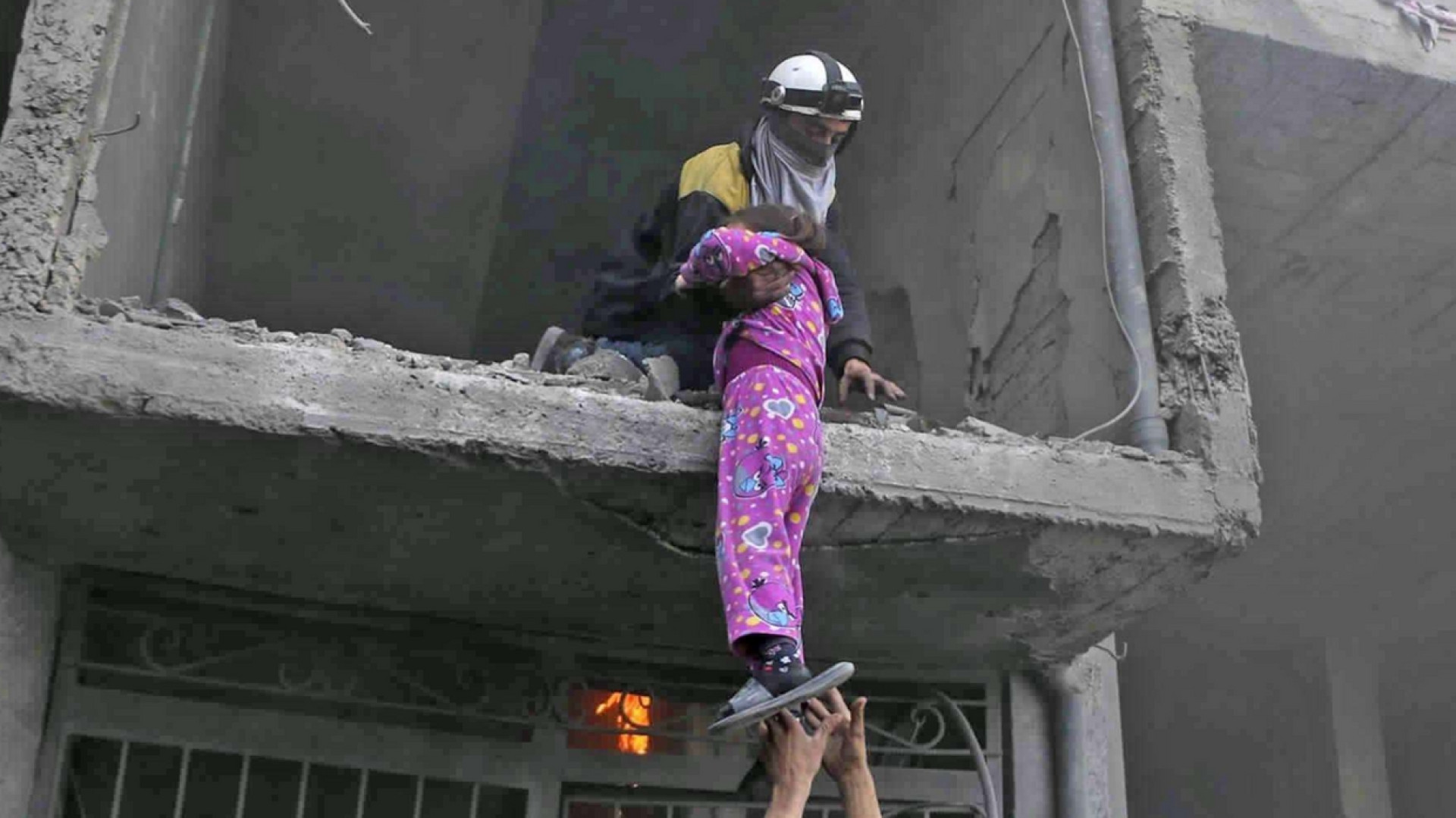 Immagine di A Ghouta, roccaforte dei ribelli, la sofferenza dei bambini / FOTO
