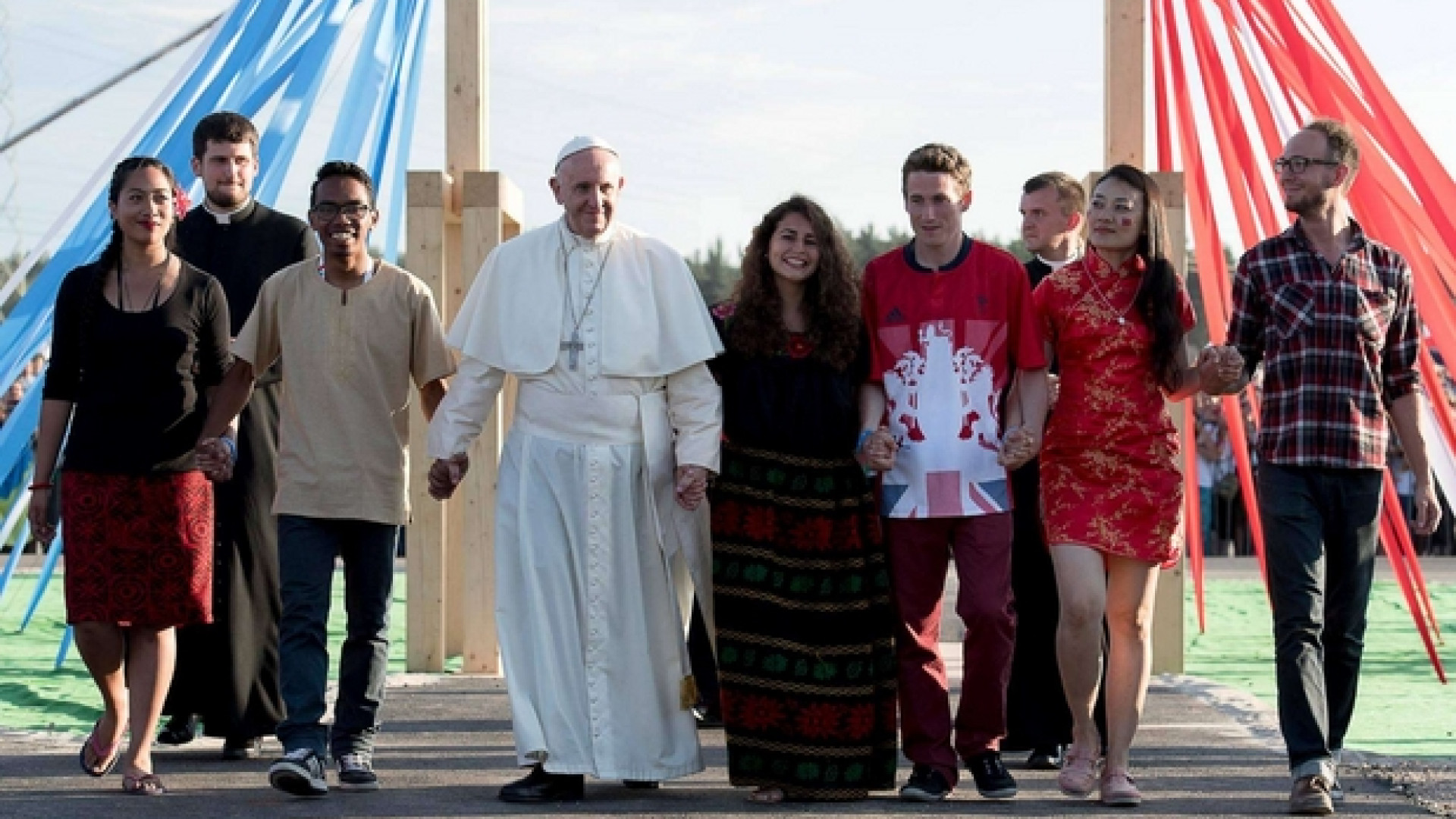Immagine di Il Papa ai giovani: siate coraggiosi, mi fido di voi
