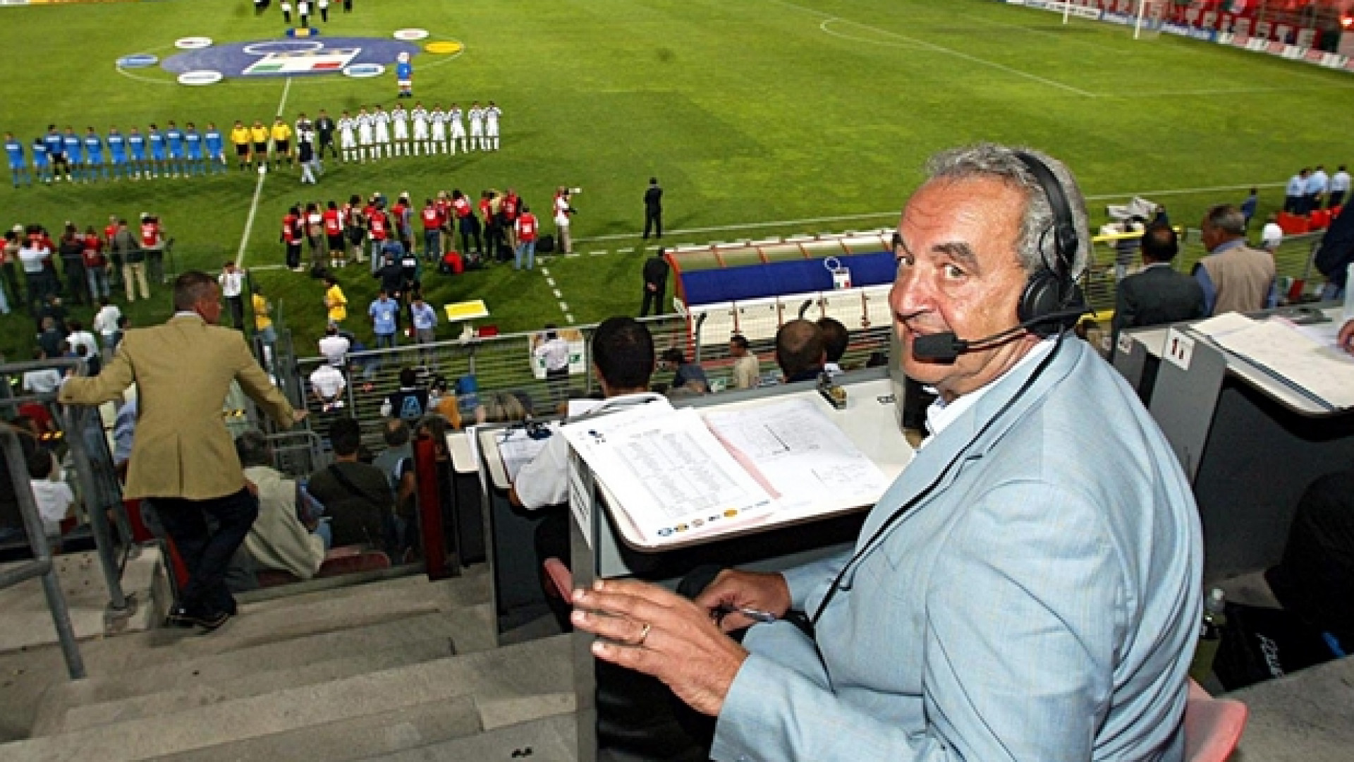 Immagine di La voce del pallone. Faccia a faccia con Bruno Pizzul