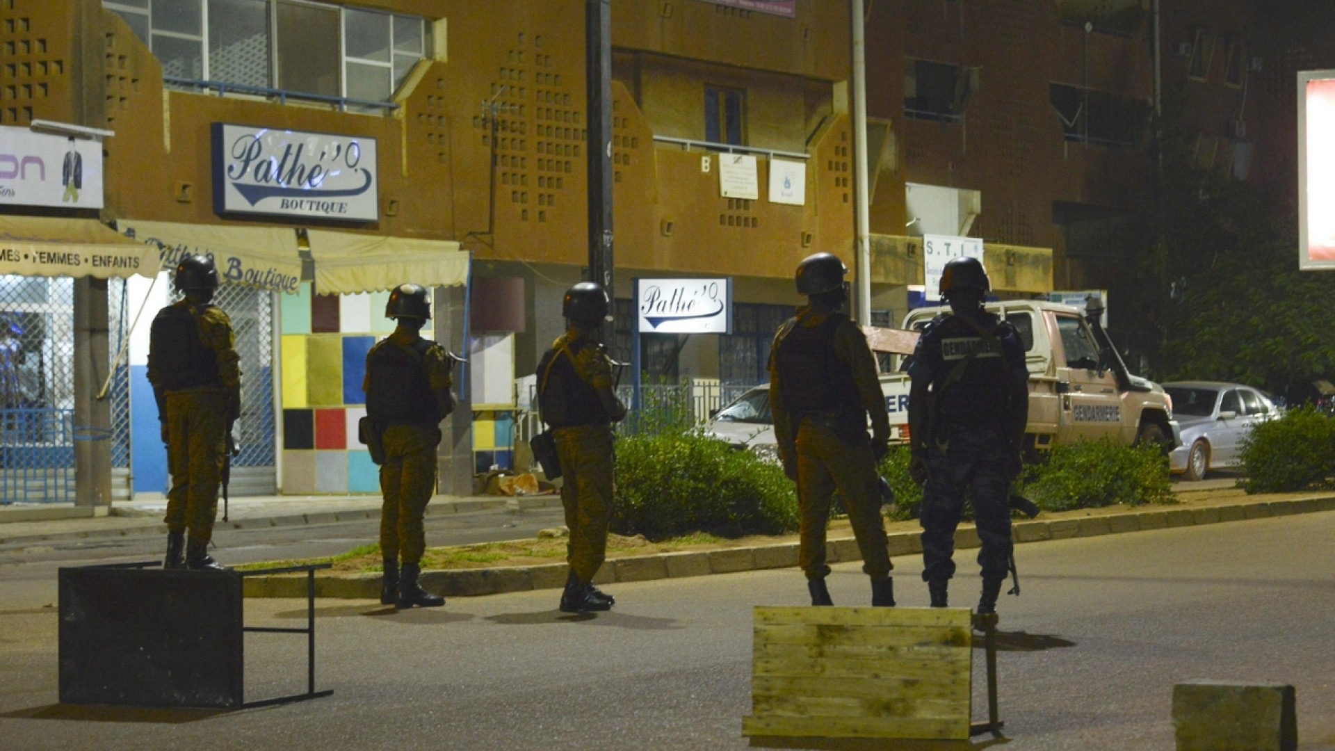 Immagine di Burkina Faso, attaccati ambasciata francese e comando militare. Oltre 30 morti