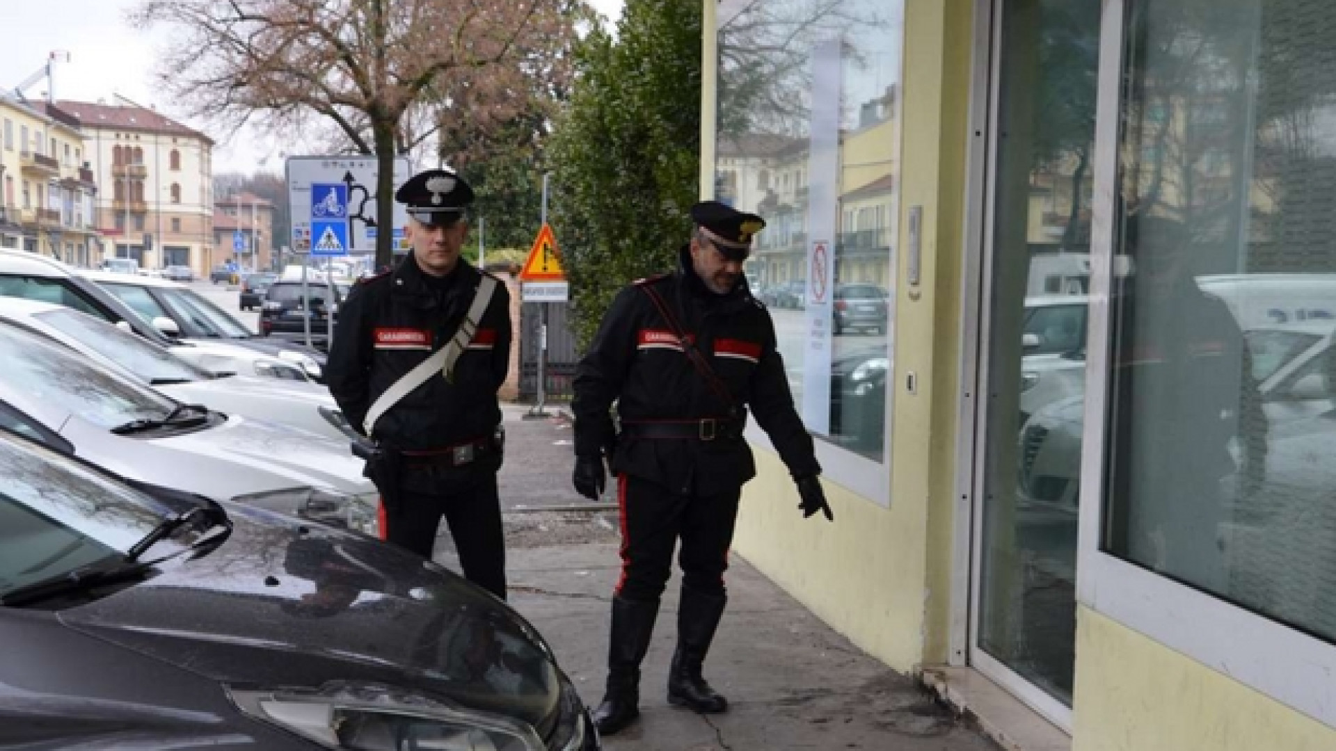 Immagine di Incendio porta moschea, individuato il piromane