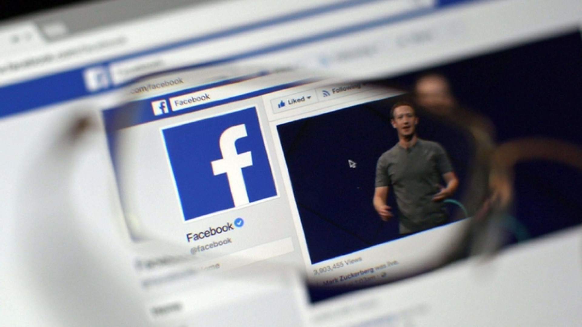 Immagine di Facebook crolla in Borsa dopo lo scandalo Cambridge Analytica