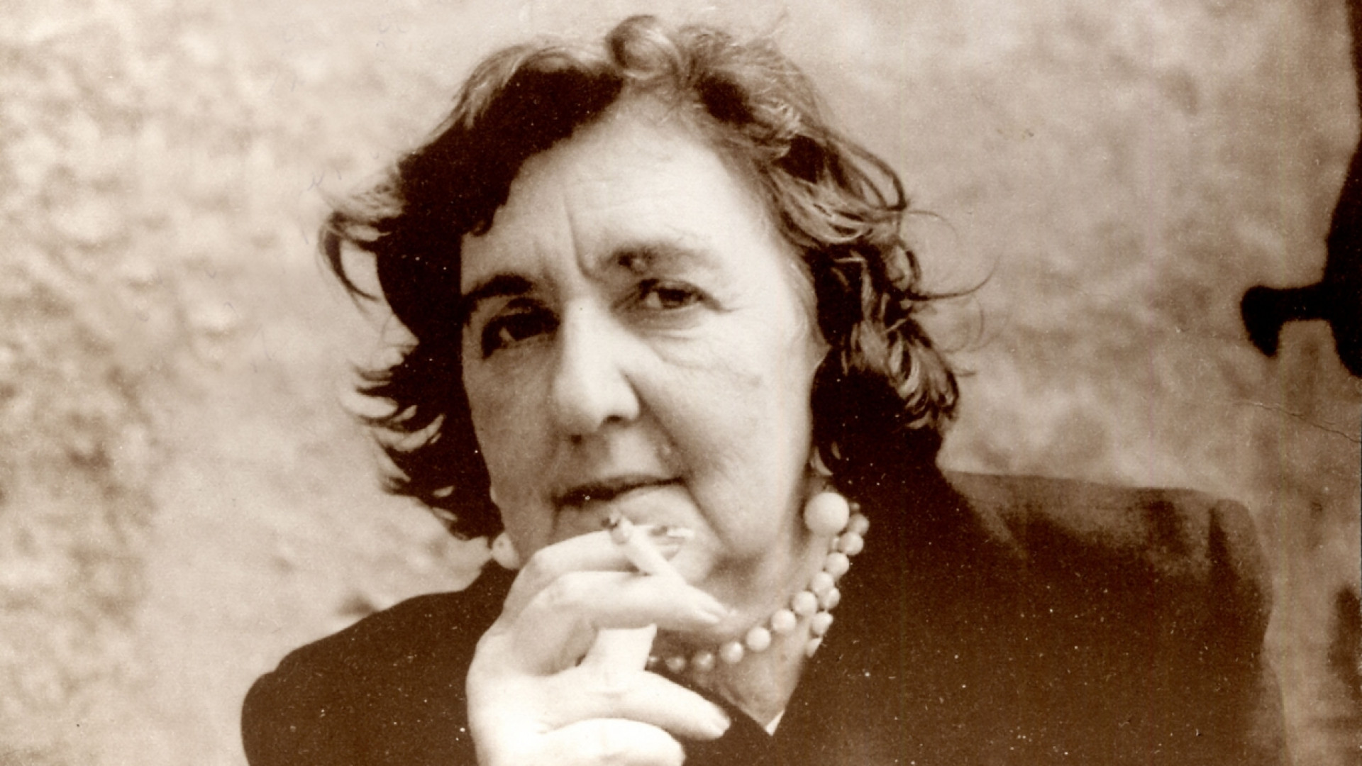 Immagine di «Alda Merini questa sera torna sul palco e recita tra noi»