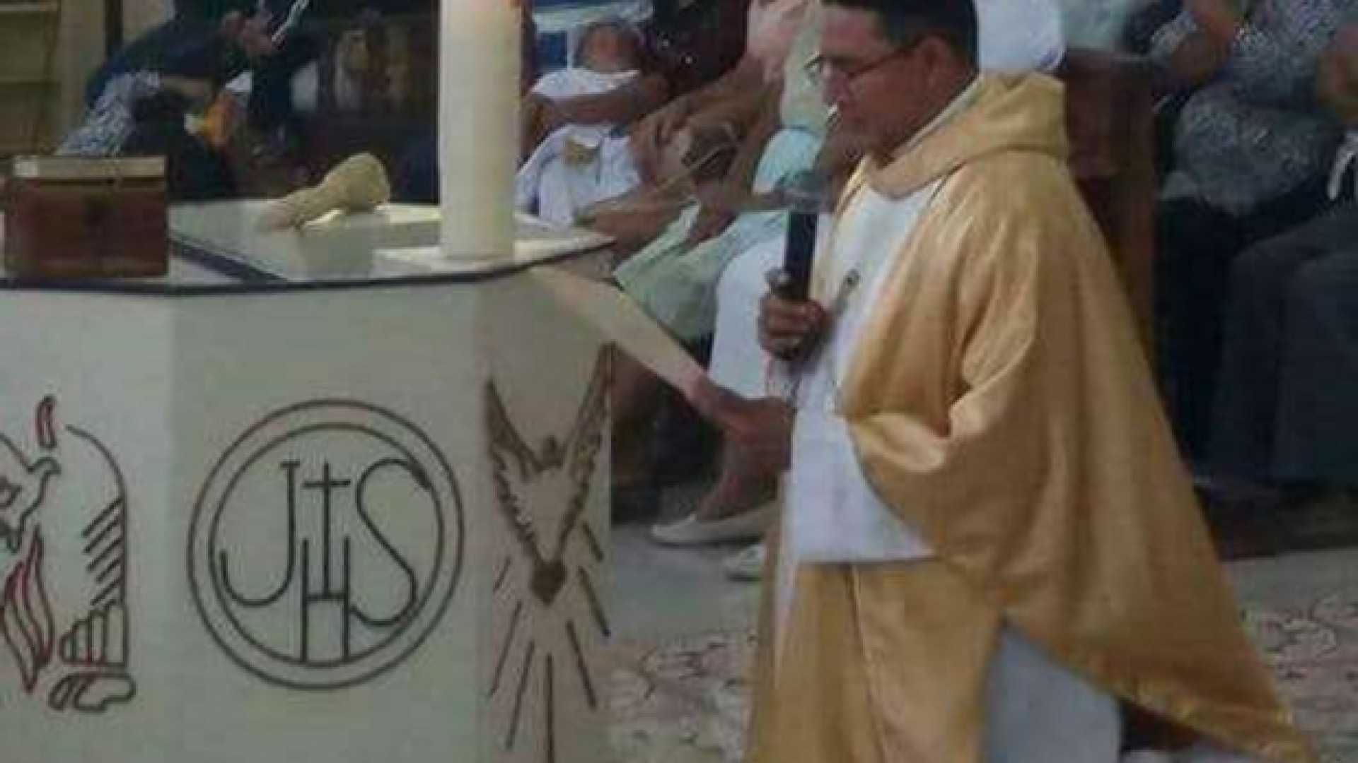 Immagine di Trucidato un sacerdote il Giovedì Santo