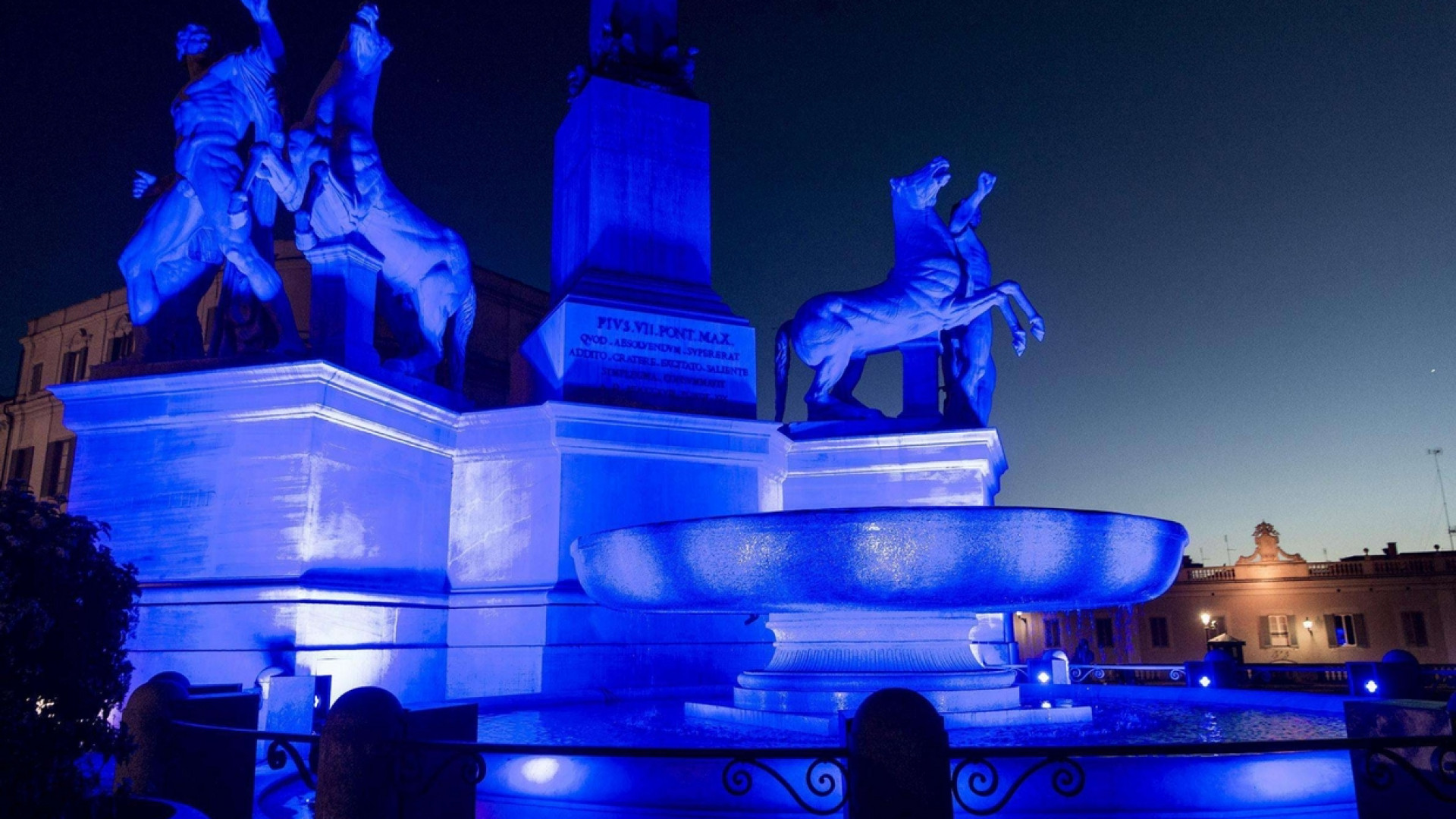 Immagine di Giornata mondiale sull'autismo, i monumenti si tingono di blu