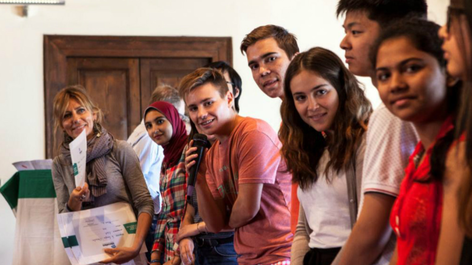 Immagine di Scuola, dall'8 al 15 aprile Cremona apre le porte al mondo grazie all’associazione Intercultura
