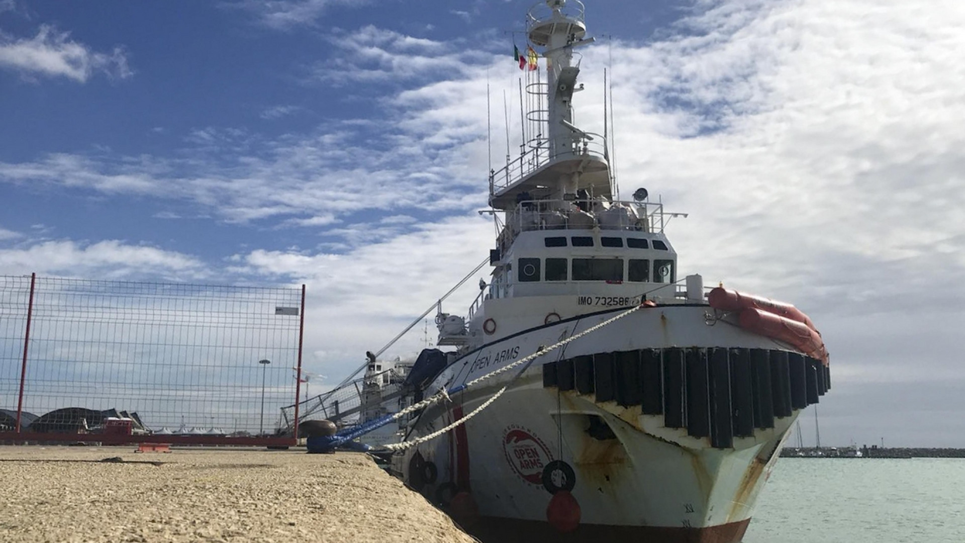 Immagine di Dissequestrata la nave della Open Arms