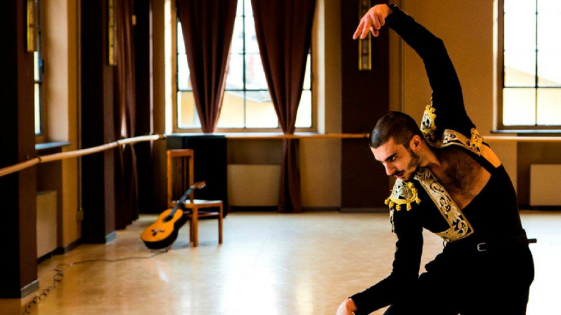 Immagine di Danza spezzata su Lorca Tortelli dà corpo e anima al mistero del poeta andaluso