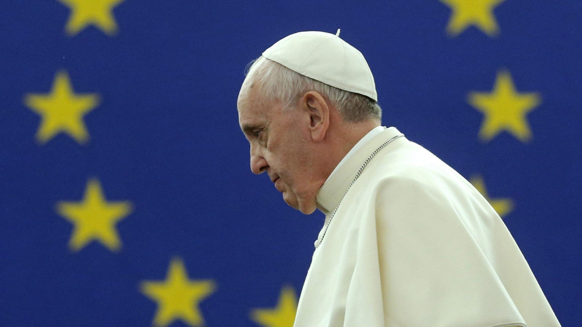 Immagine di Dominique Wolton: «Papa Francesco dà la sveglia all'Europa»