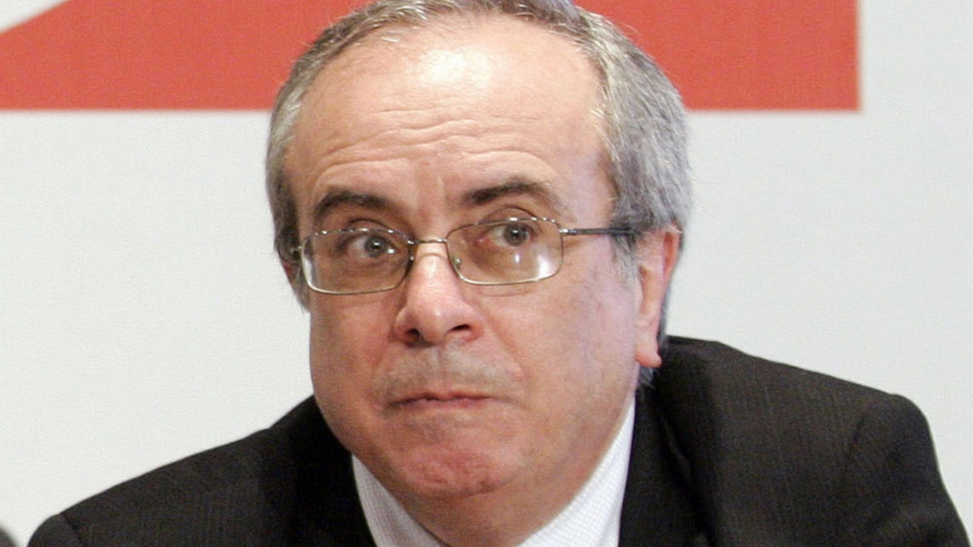 Immagine di Santità e politica: prova decisiva è il conflitto