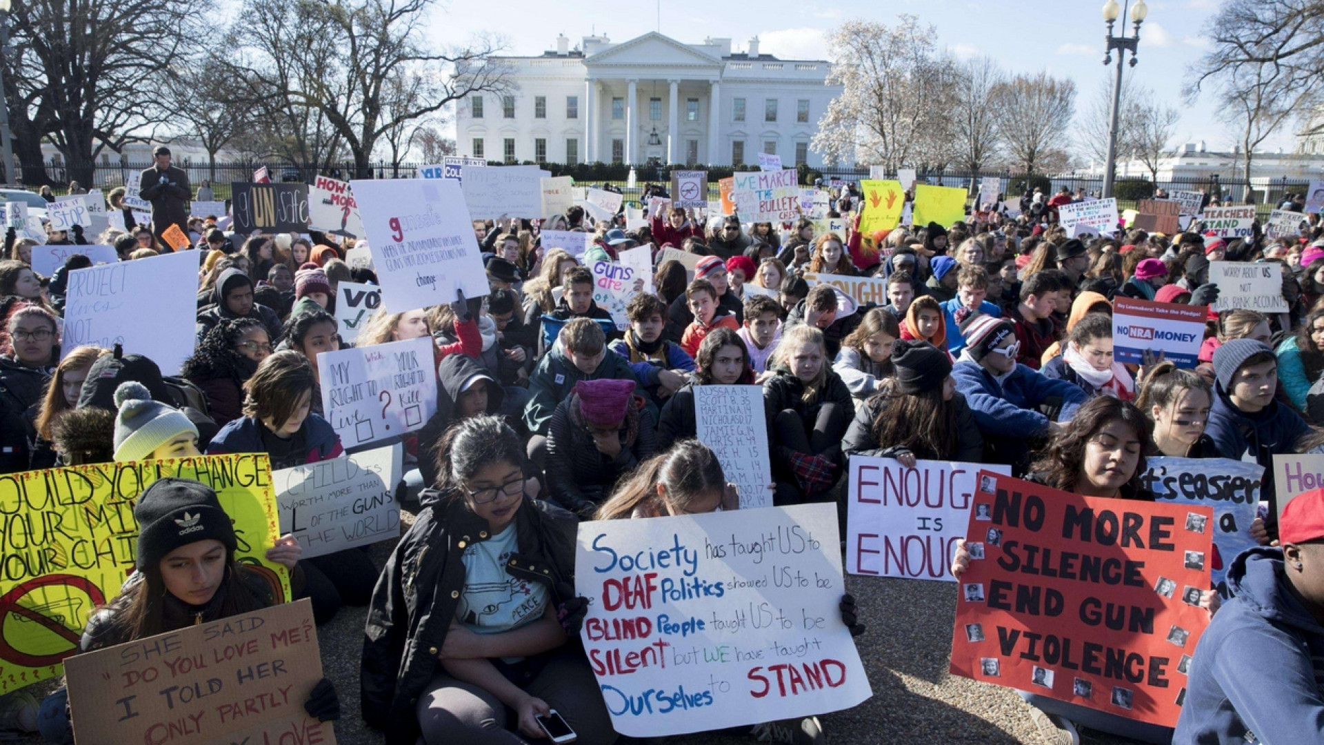 Immagine di Armi e clima: è la «Generazione Z» l'America che dice no